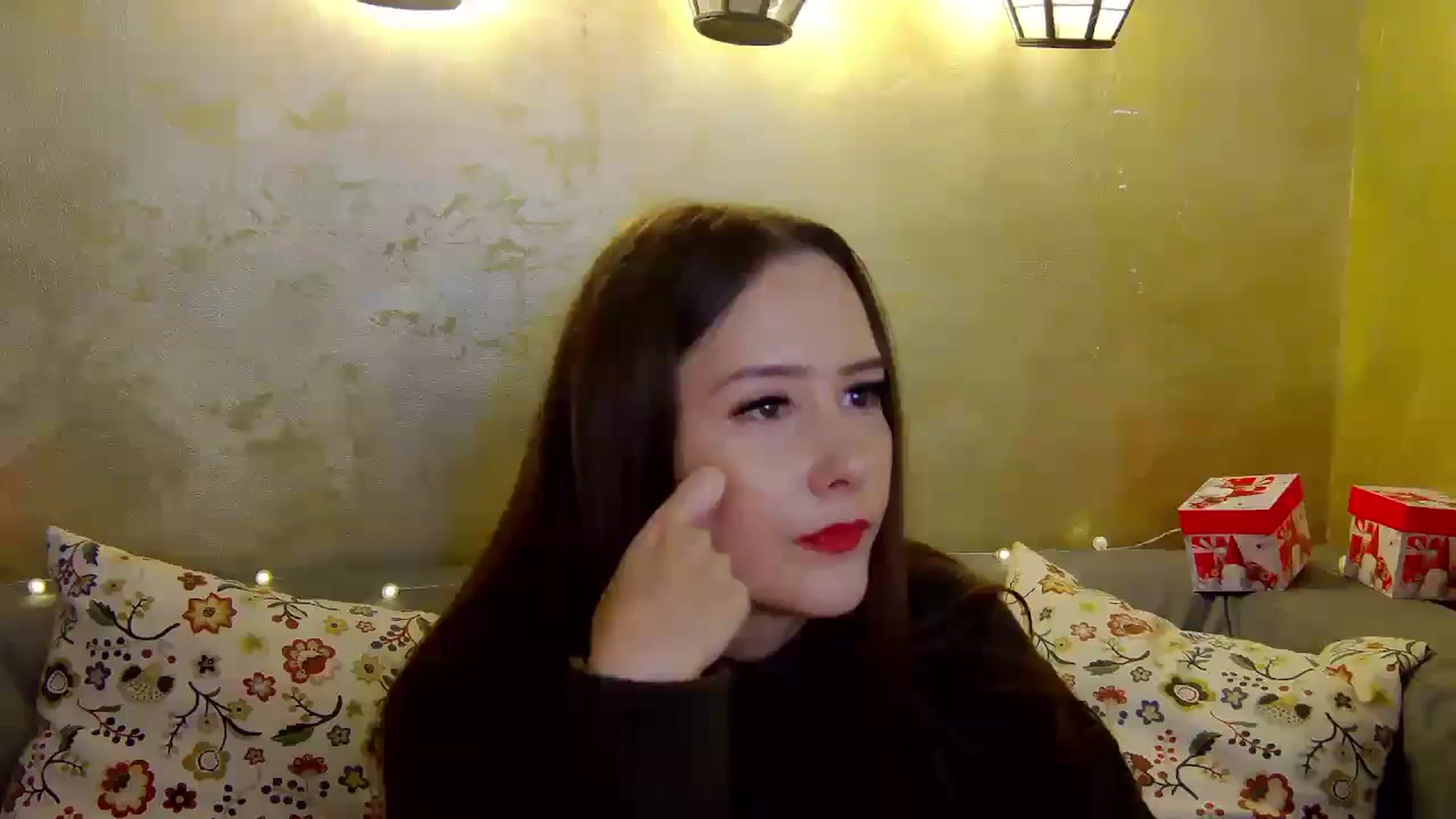 Gallery image thumbnail from Radiance's myfreecams stream on, 12/23/2024, 19:17 image 16 of 20