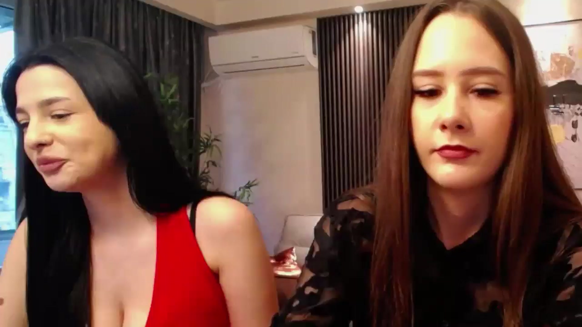 Gallery image thumbnail from Radiance's myfreecams stream on, 12/29/2024, 14:22 image 1 of 20