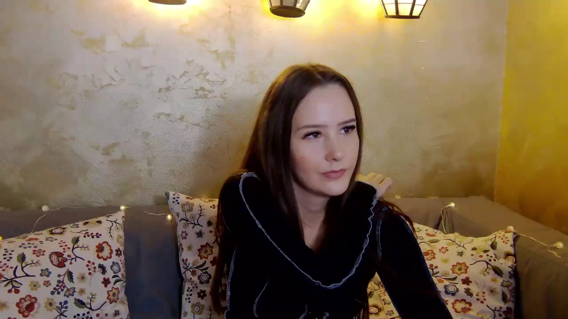 Gallery image thumbnail from Radiance's myfreecams stream on, 12/30/2024, 15:43 image 18 of 20