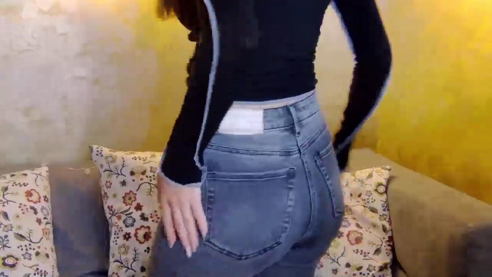 Gallery image thumbnail from Radiance's myfreecams stream on, 12/30/2024, 15:43 image 5 of 20