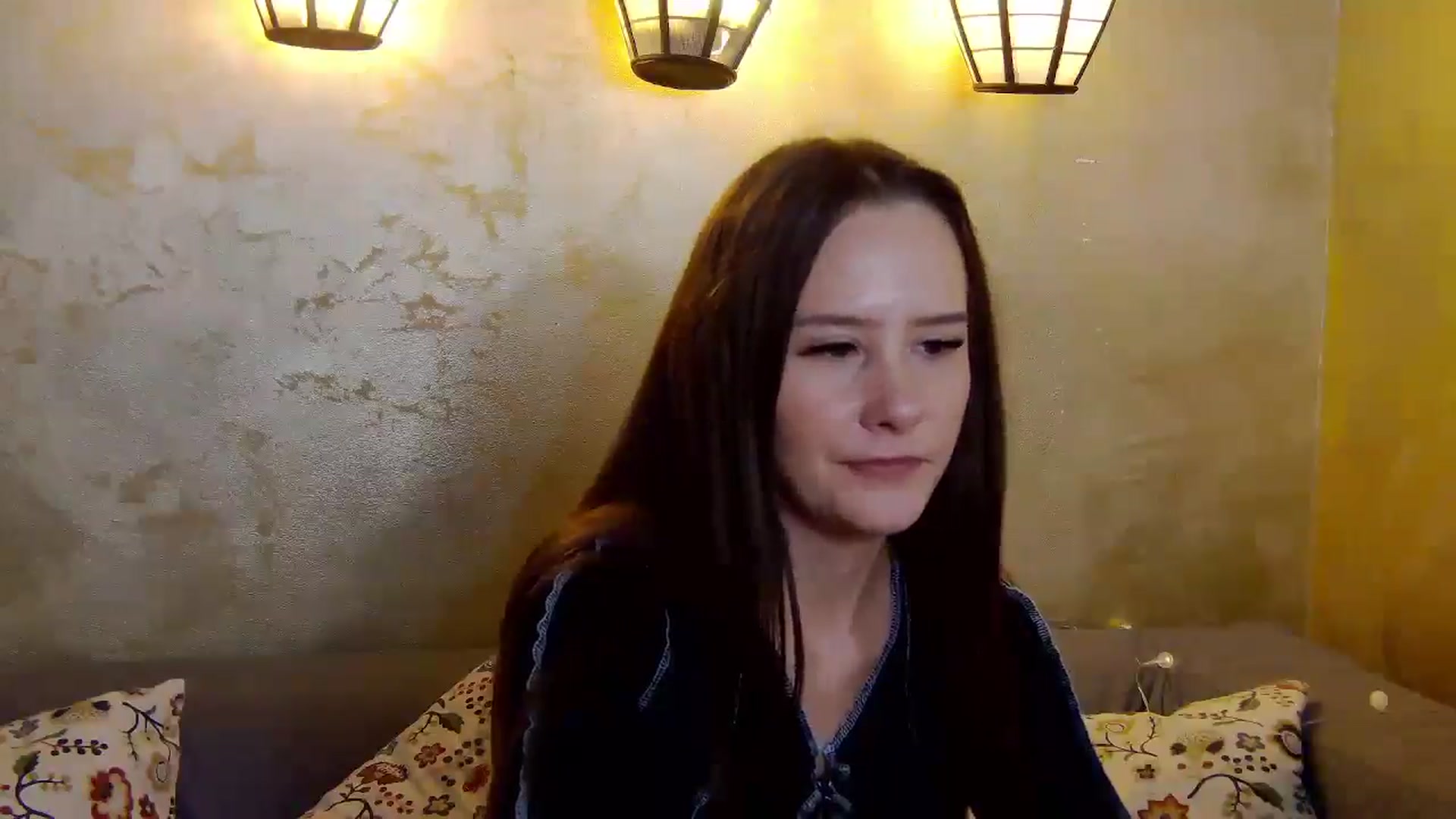 Gallery image thumbnail from Radiance's myfreecams stream on, 12/30/2024, 21:41 image 5 of 20