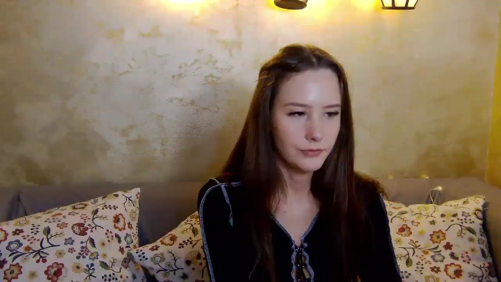 Gallery image thumbnail from Radiance's myfreecams stream on, 12/30/2024, 21:41 image 10 of 20