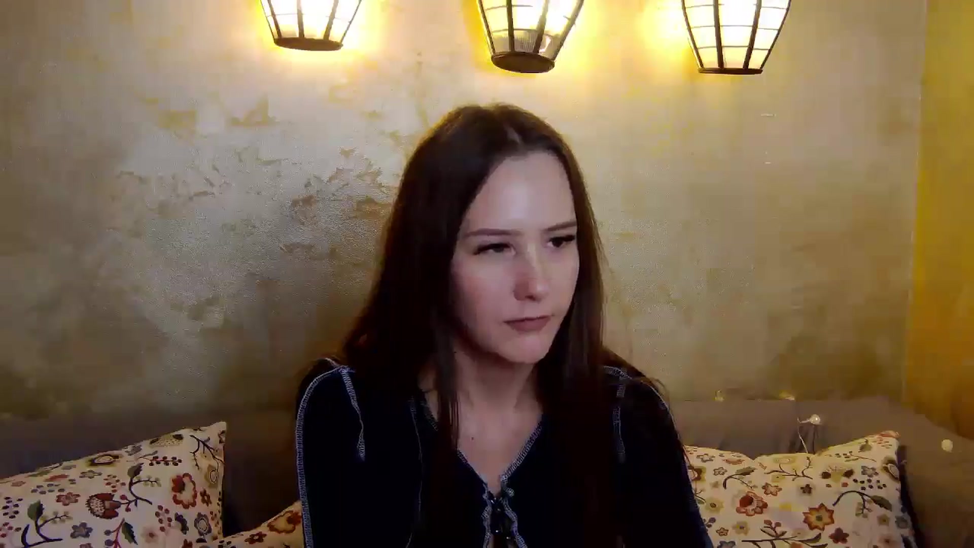 Gallery image thumbnail from Radiance's myfreecams stream on, 12/30/2024, 21:41 image 17 of 20