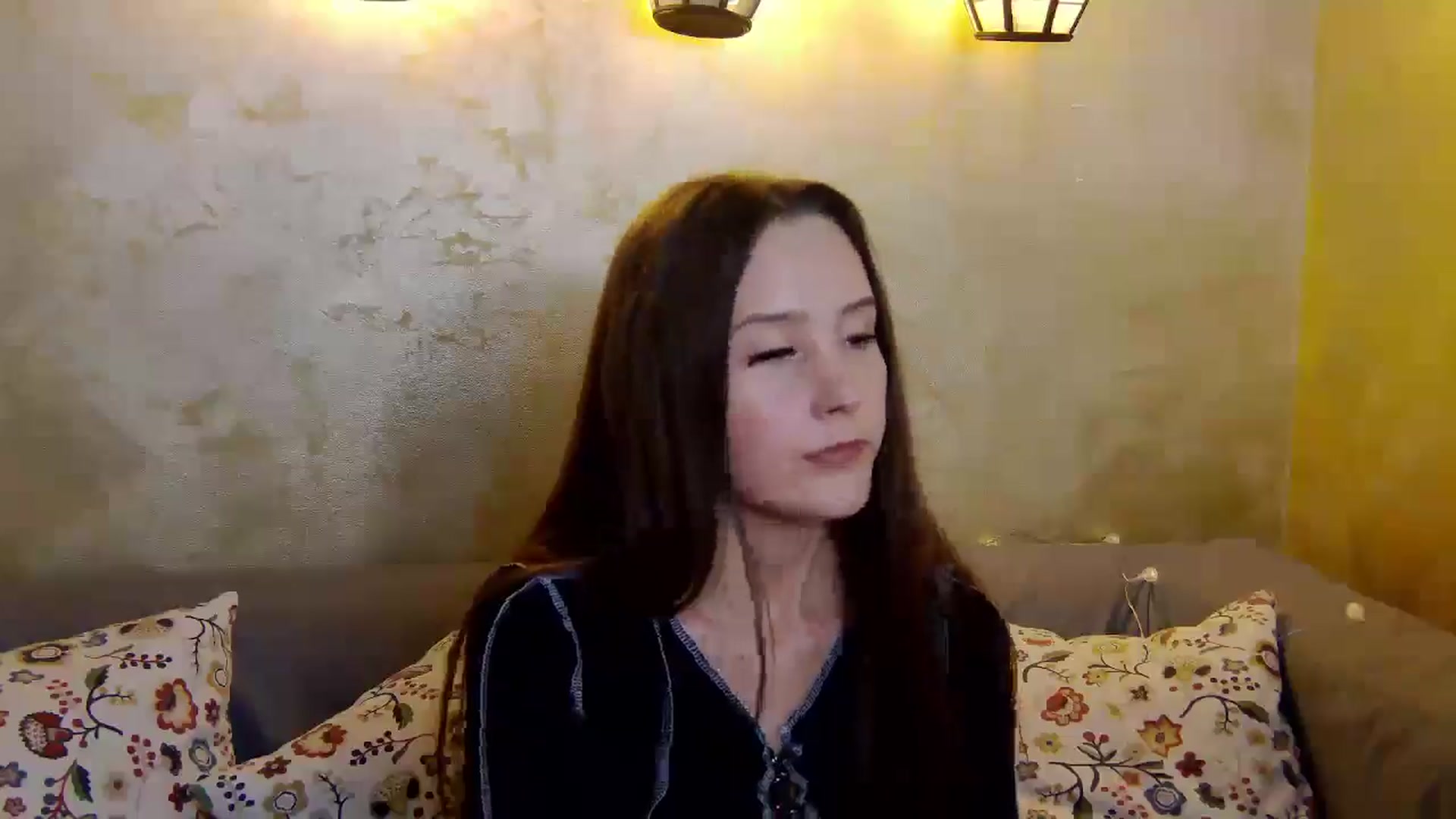 Gallery image thumbnail from Radiance's myfreecams stream on, 12/30/2024, 21:41 image 19 of 20