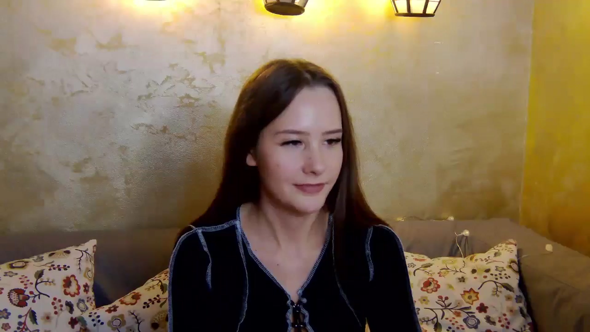 Gallery image thumbnail from Radiance's myfreecams stream on, 12/30/2024, 21:41 image 20 of 20