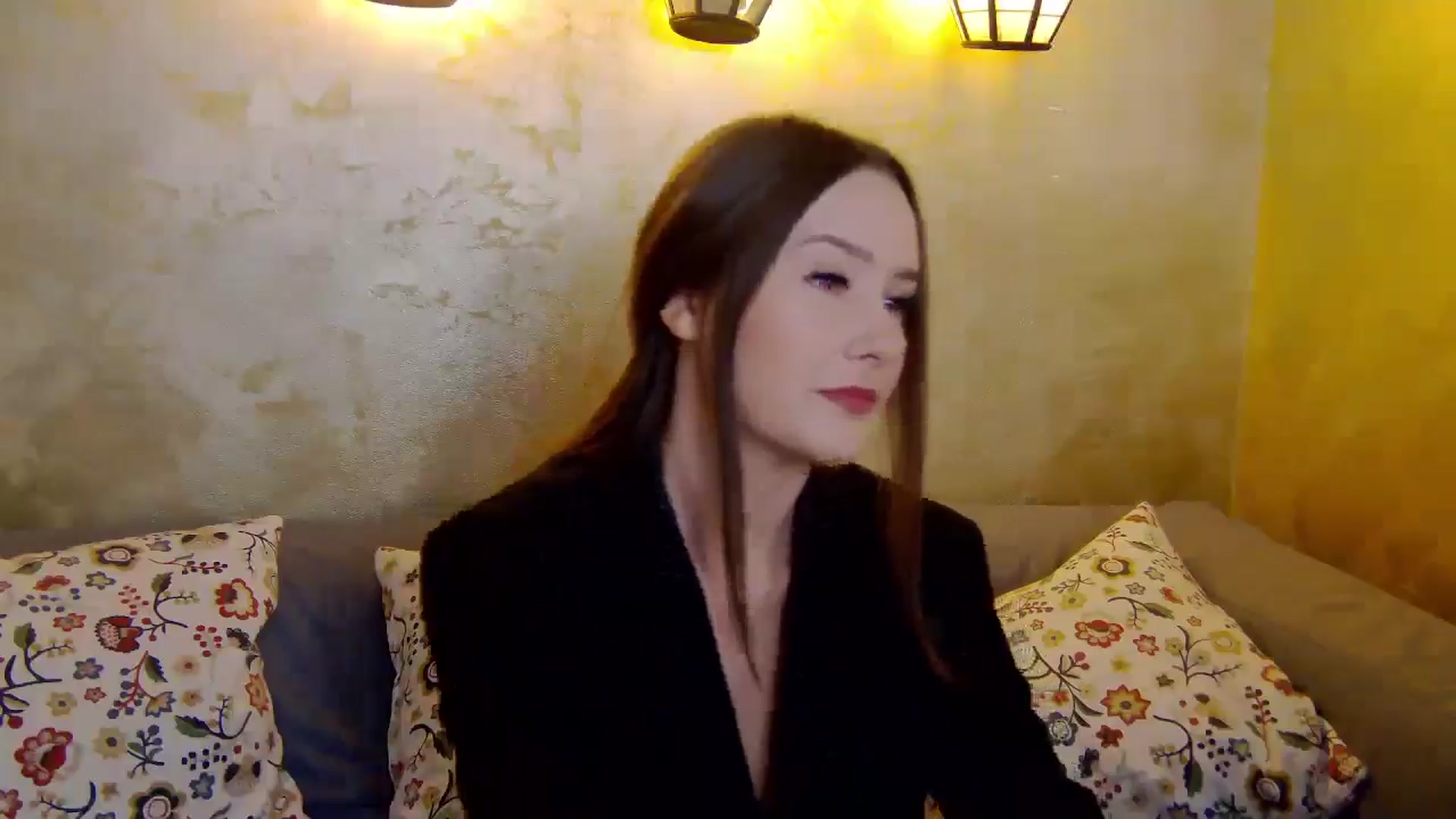 Gallery image thumbnail from Radiance's myfreecams stream on, 01/05/2025, 14:09 image 2 of 20