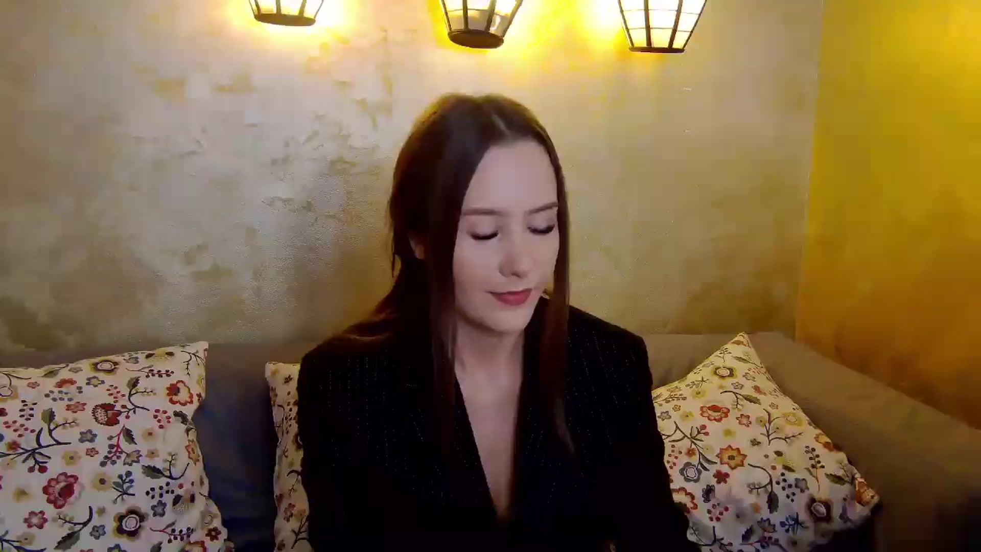 Gallery image thumbnail from Radiance's myfreecams stream on, 01/05/2025, 14:09 image 18 of 20