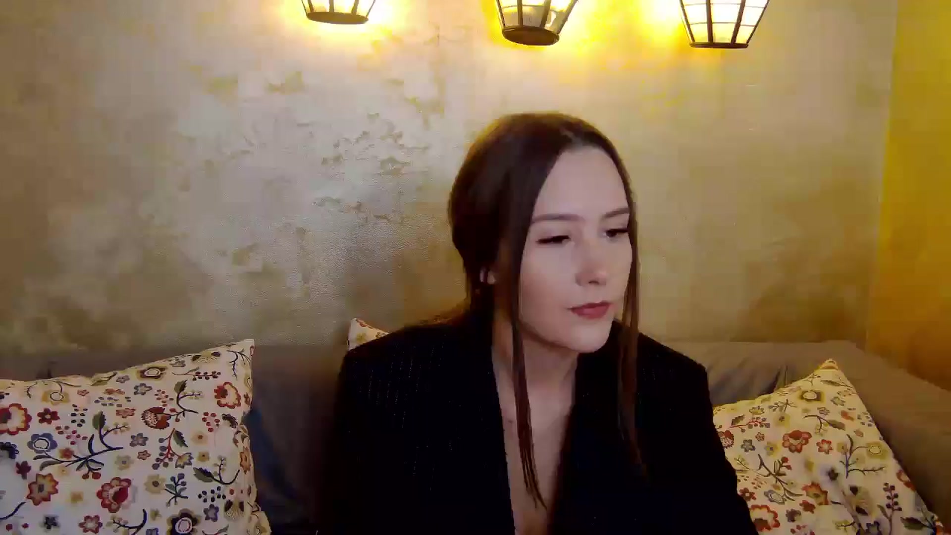 Gallery image thumbnail from Radiance's myfreecams stream on, 01/05/2025, 15:12 image 7 of 20
