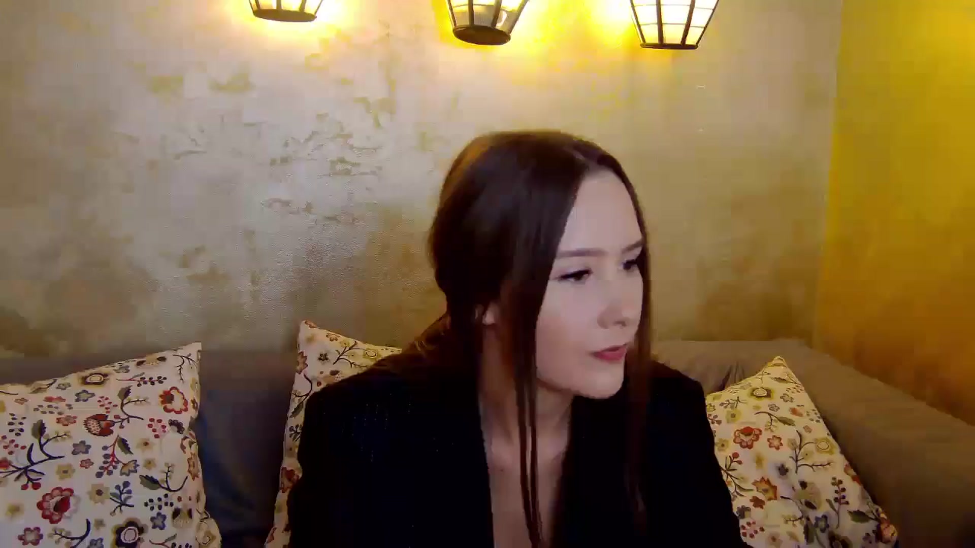 Gallery image thumbnail from Radiance's myfreecams stream on, 01/05/2025, 15:41 image 5 of 20