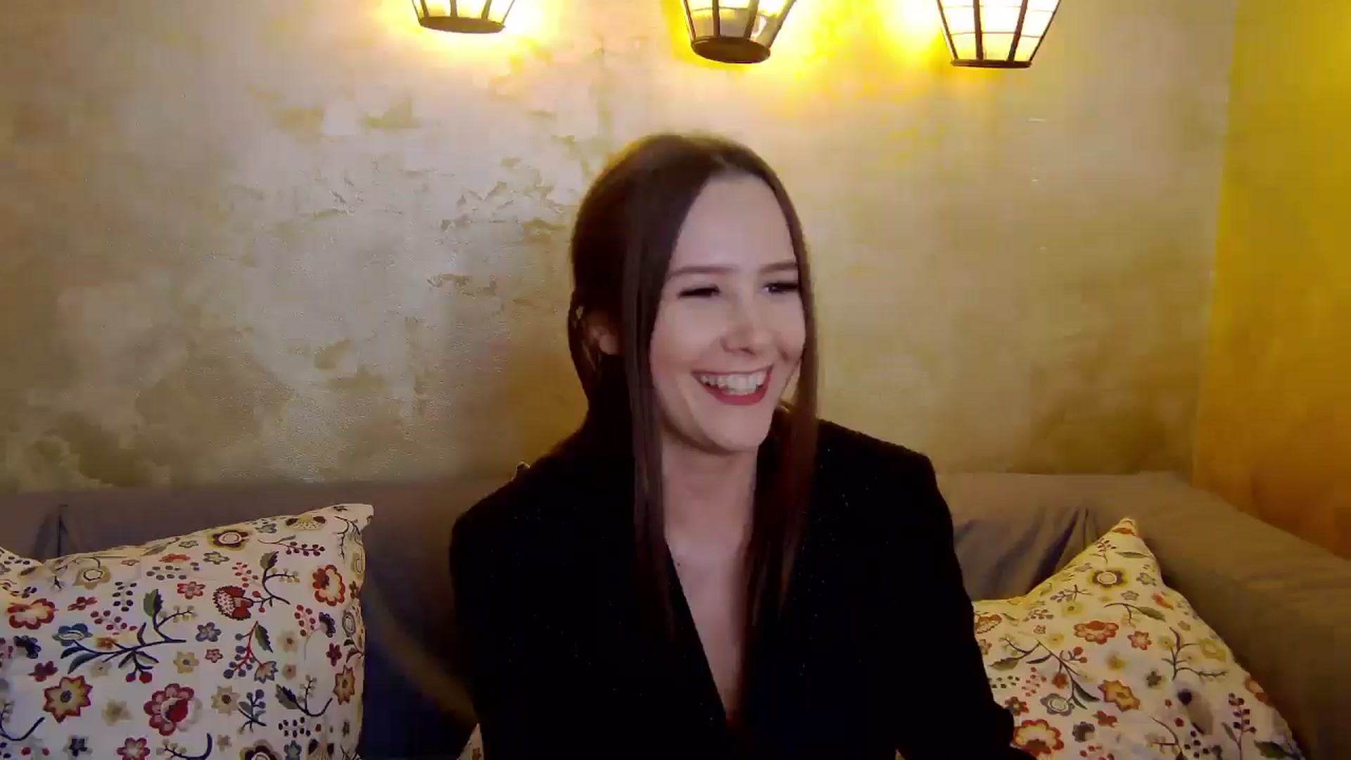 Gallery image thumbnail from Radiance's myfreecams stream on, 01/05/2025, 18:12 image 1 of 20