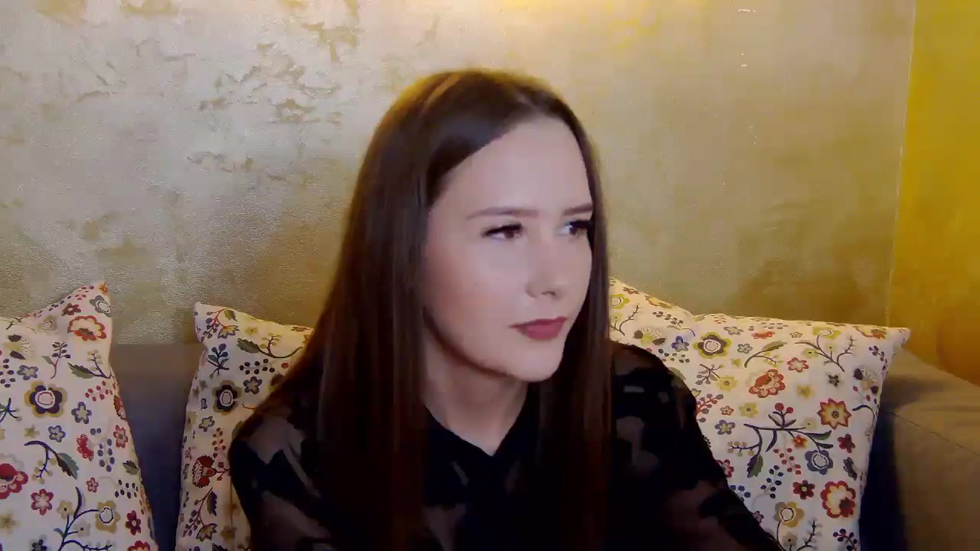Gallery image thumbnail from Radiance's myfreecams stream on, 01/06/2025, 15:57 image 9 of 20