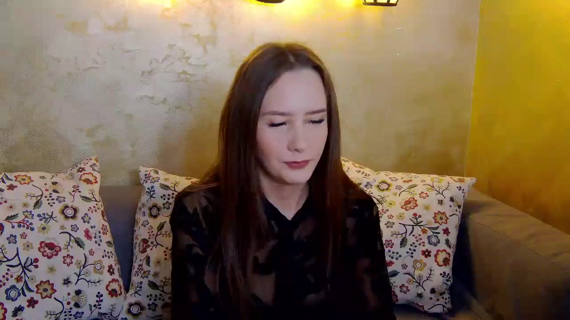 Gallery image thumbnail from Radiance's myfreecams stream on, 01/06/2025, 15:57 image 6 of 20