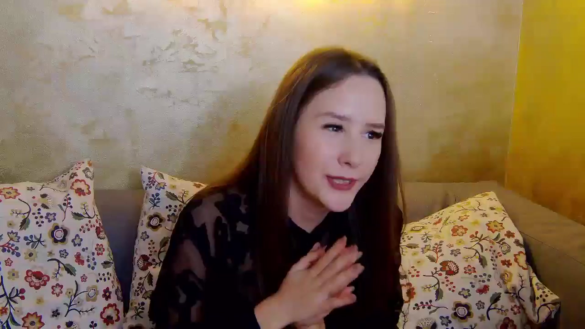 Gallery image thumbnail from Radiance's myfreecams stream on, 01/06/2025, 20:29 image 10 of 20