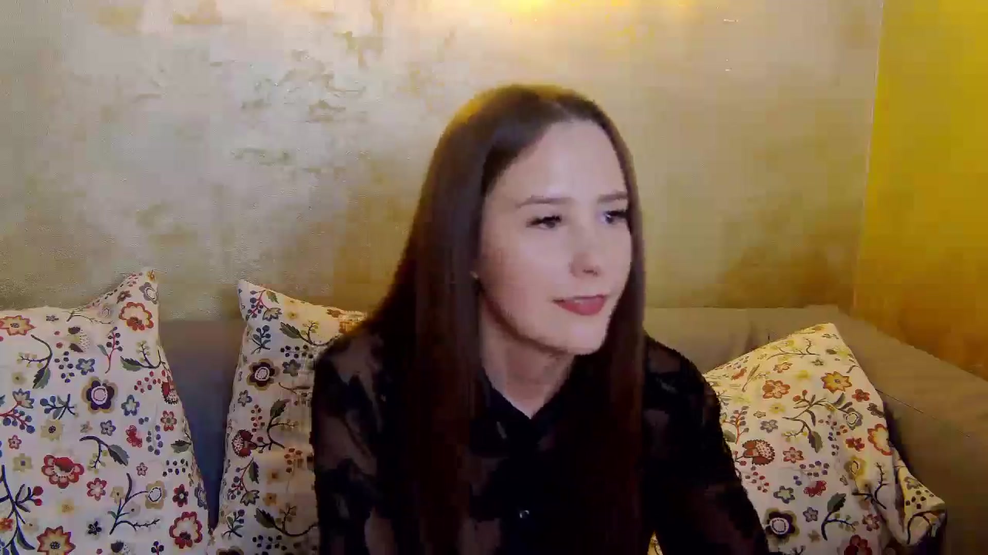 Gallery image thumbnail from Radiance's myfreecams stream on, 01/06/2025, 20:29 image 14 of 20