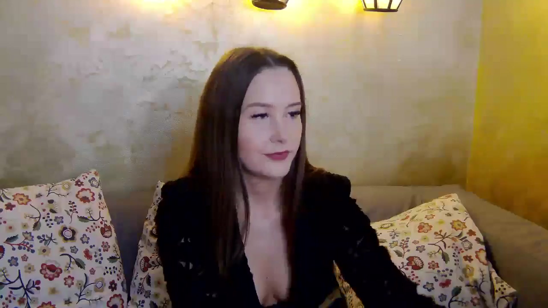 Gallery image thumbnail from Radiance's myfreecams stream on, 01/08/2025, 14:51 image 7 of 20