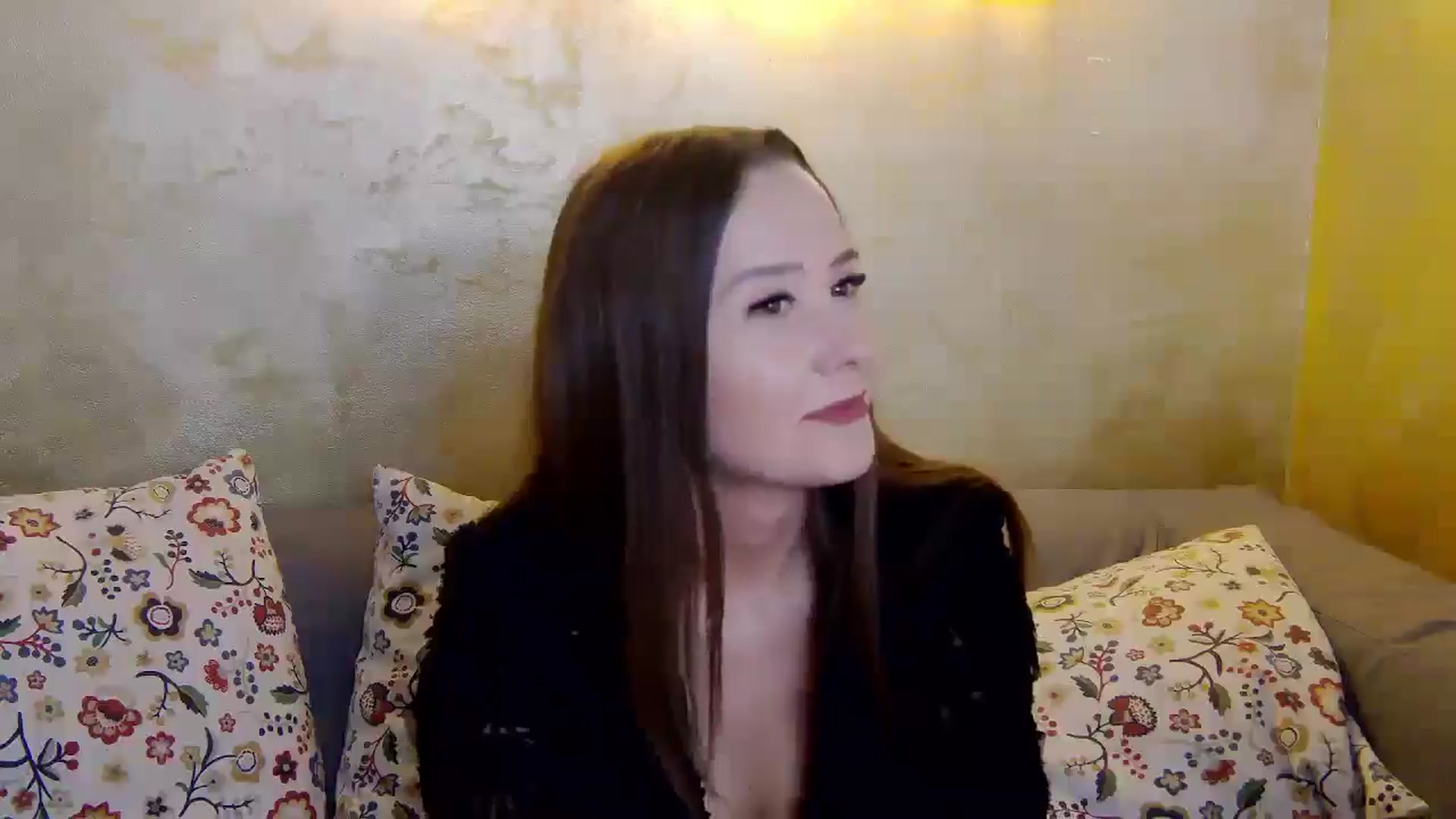 Gallery image thumbnail from Radiance's myfreecams stream on, 01/08/2025, 16:34 image 20 of 20