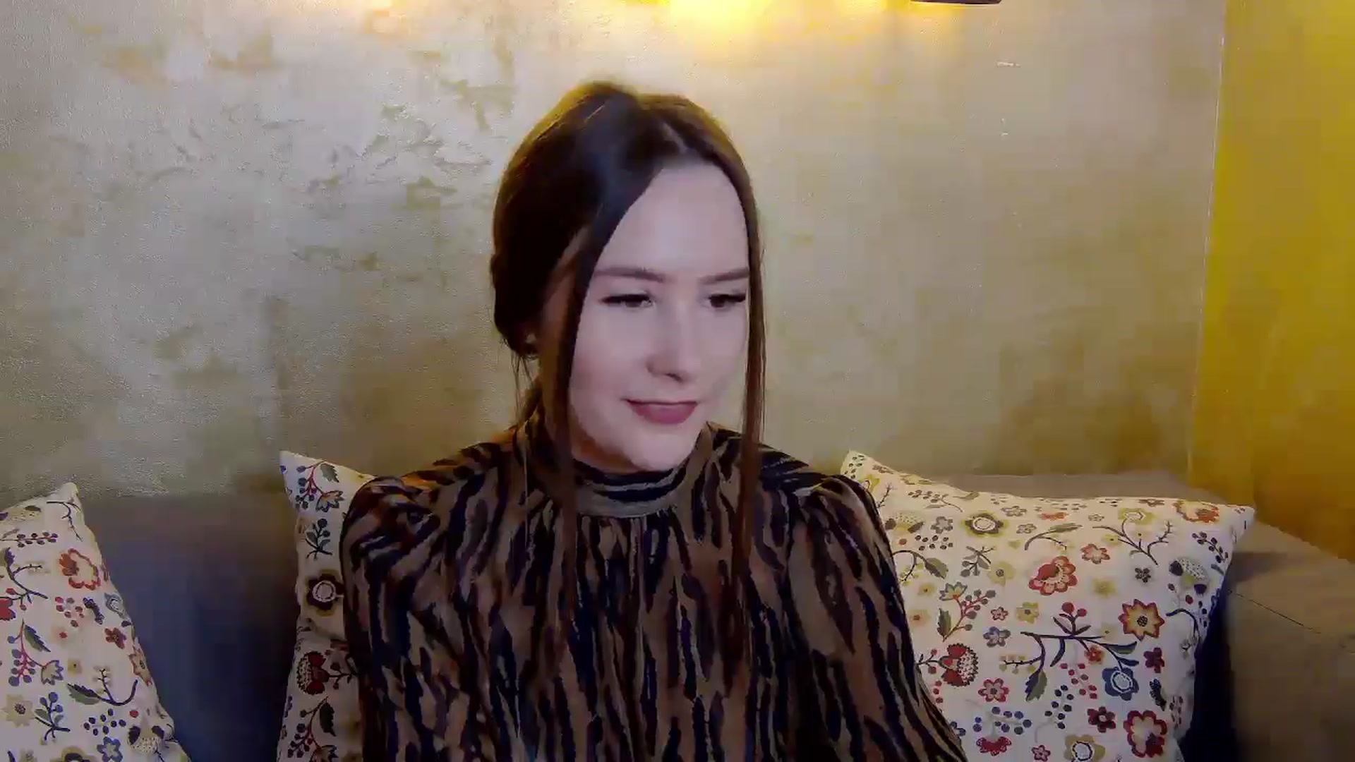 Gallery image thumbnail from Radiance's myfreecams stream on, 01/10/2025, 16:16 image 18 of 20