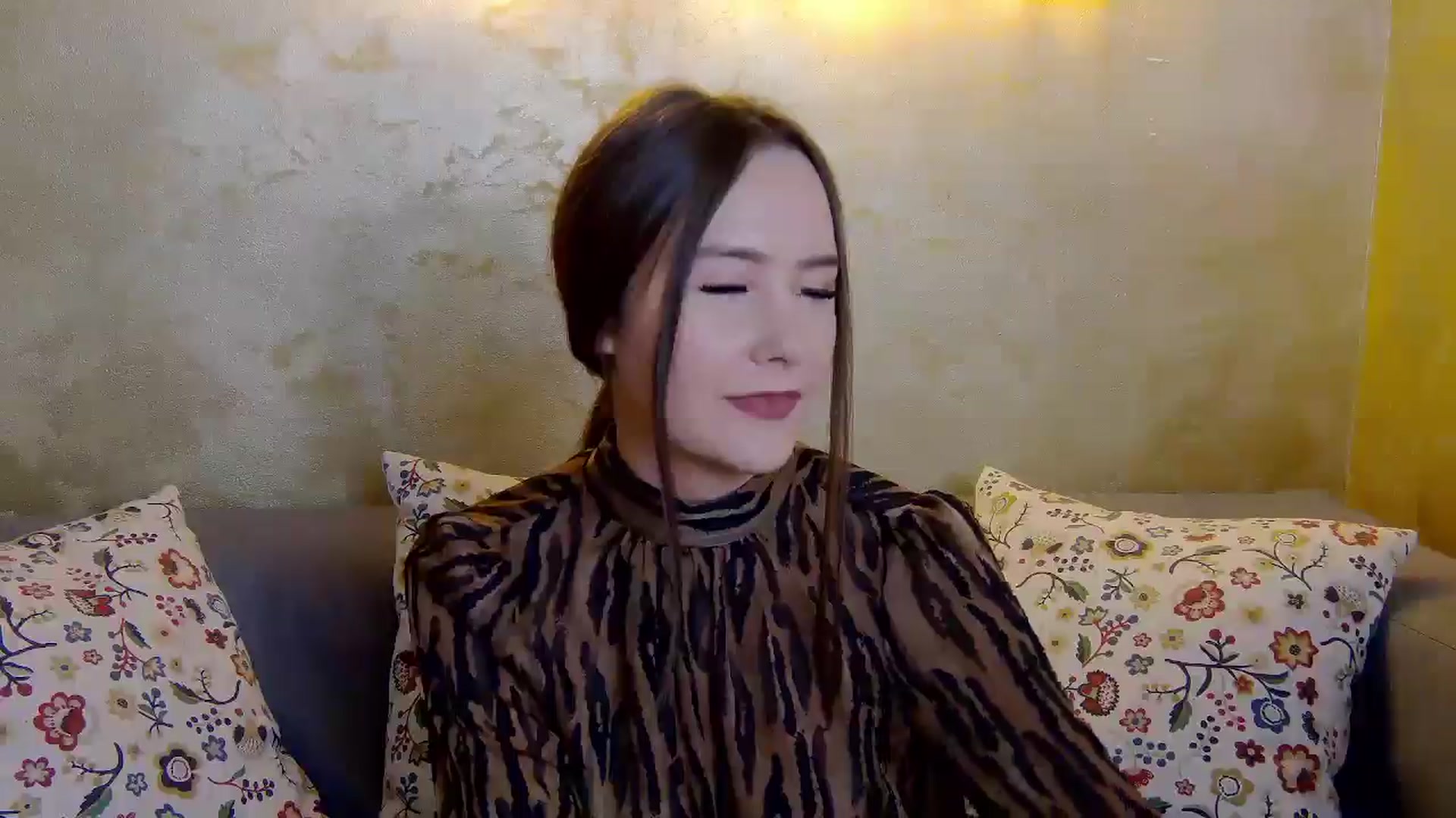 Gallery image thumbnail from Radiance's myfreecams stream on, 01/10/2025, 16:16 image 11 of 20