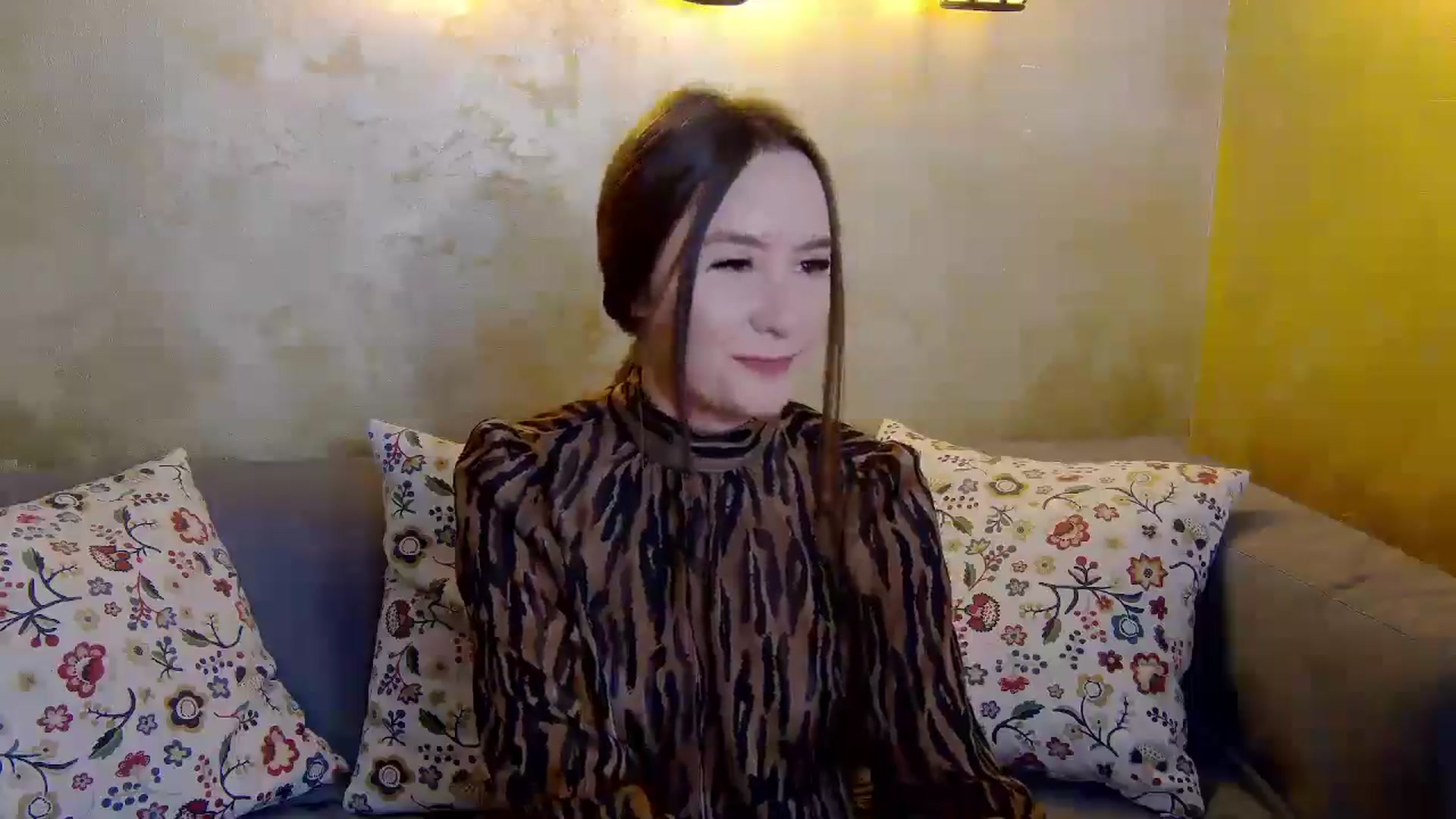 Gallery image thumbnail from Radiance's myfreecams stream on, 01/10/2025, 16:16 image 19 of 20
