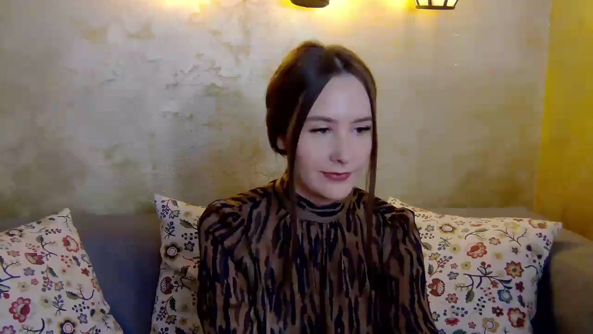Gallery image thumbnail from Radiance's myfreecams stream on, 01/10/2025, 18:11 image 14 of 20