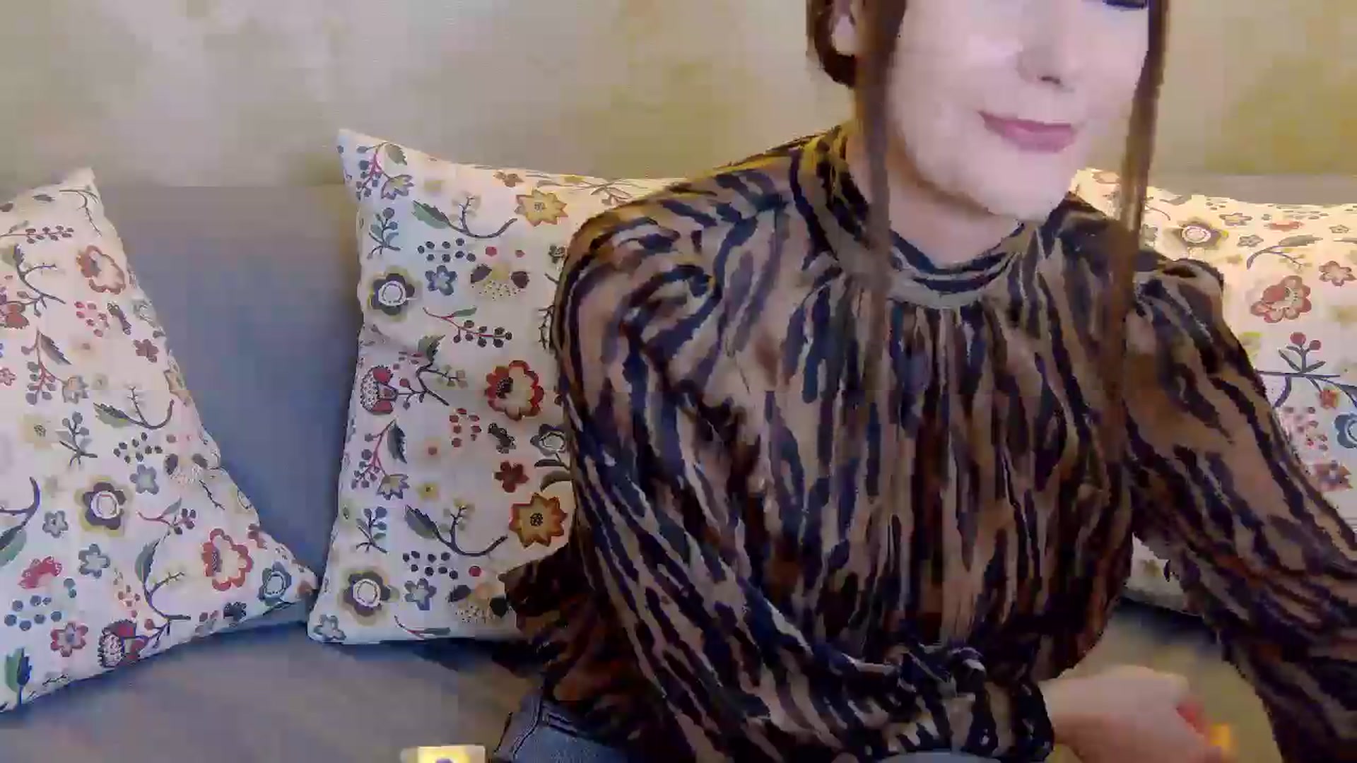 Gallery image thumbnail from Radiance's myfreecams stream on, 01/10/2025, 18:11 image 12 of 20
