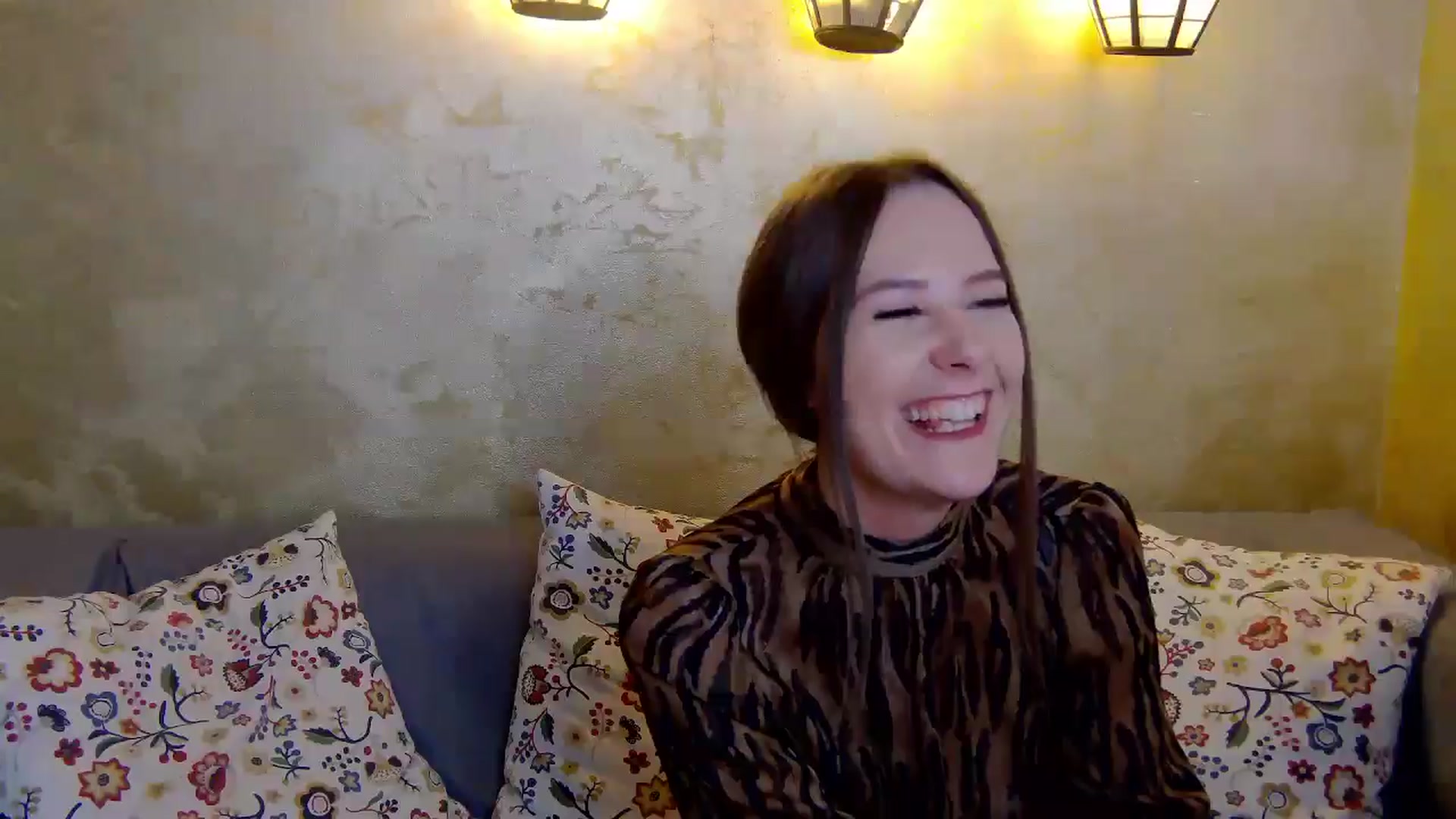 Gallery image thumbnail from Radiance's myfreecams stream on, 01/10/2025, 19:54 image 12 of 20