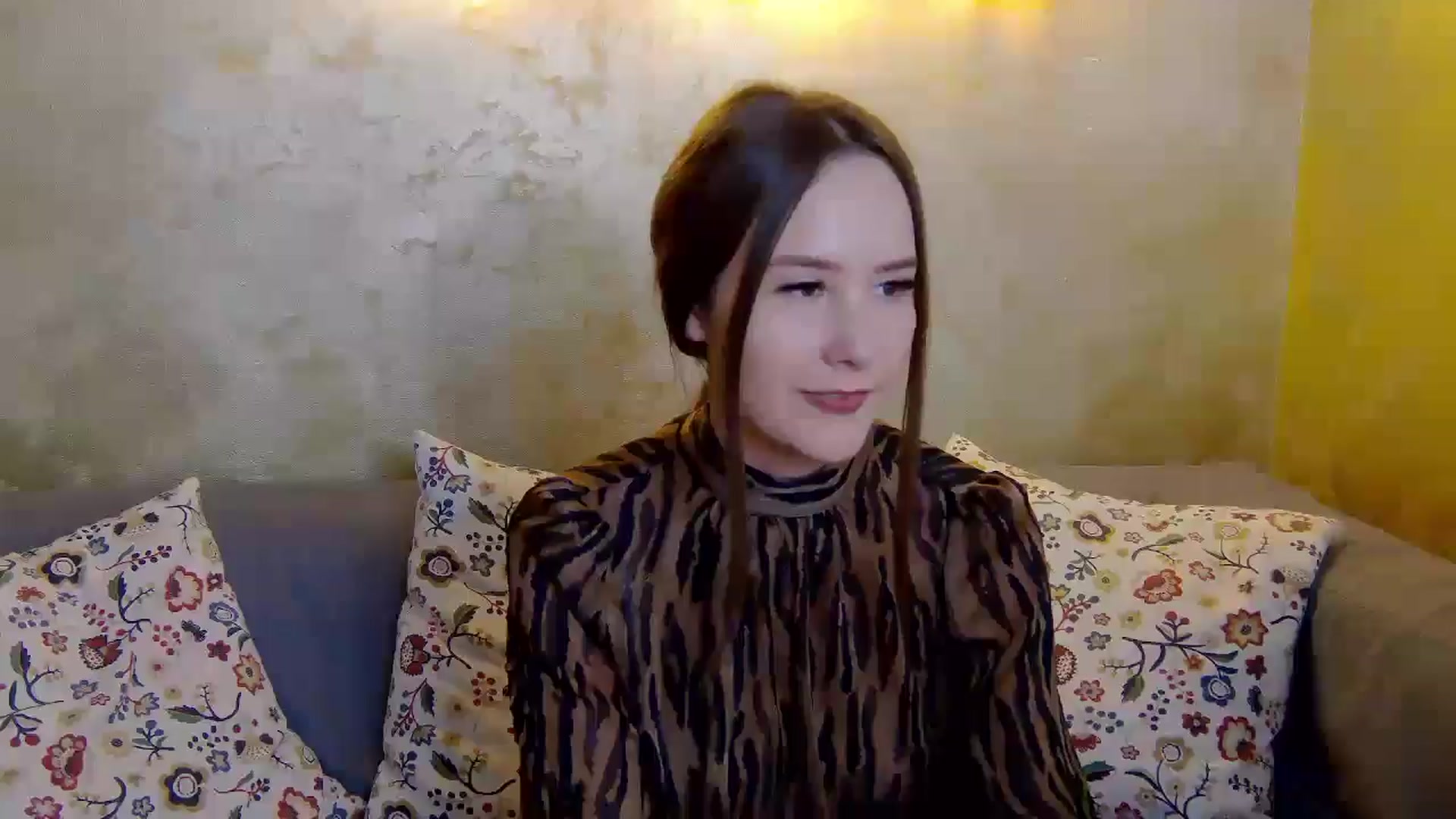 Gallery image thumbnail from Radiance's myfreecams stream on, 01/10/2025, 19:54 image 5 of 20