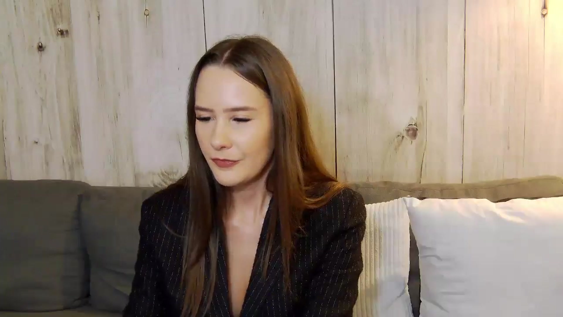 Gallery image thumbnail from Radiance's myfreecams stream on, 01/11/2025, 18:45 image 14 of 20