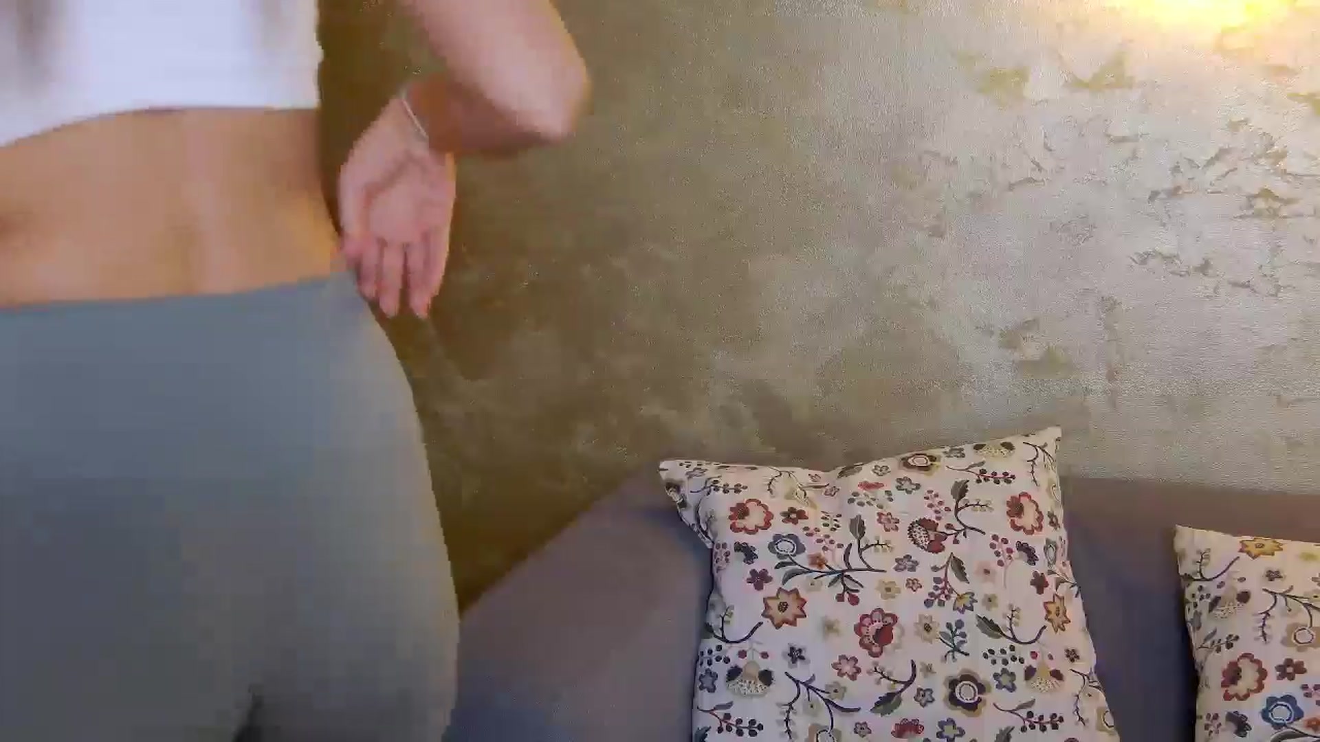 Gallery image thumbnail from Radiance's myfreecams stream on, 01/13/2025, 16:21 image 8 of 20
