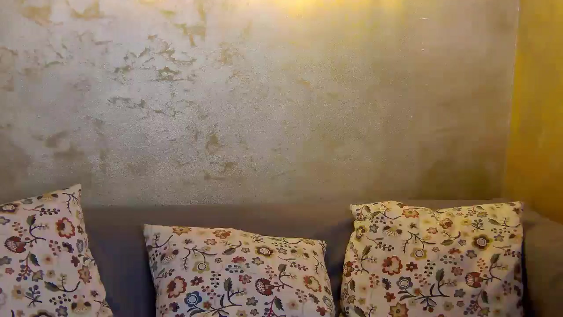 Gallery image thumbnail from Radiance's myfreecams stream on, 01/13/2025, 18:06 image 17 of 20