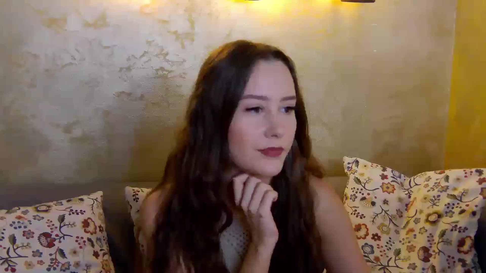 Gallery image thumbnail from Radiance's myfreecams stream on, 01/16/2025, 15:13 image 6 of 20
