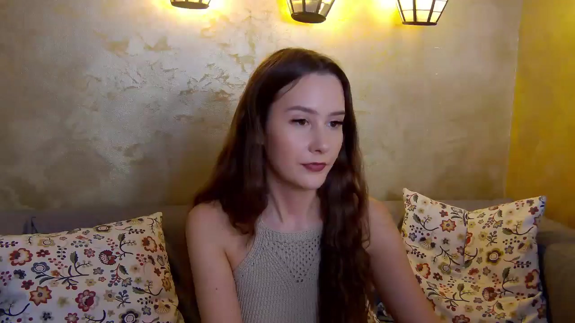 Gallery image thumbnail from Radiance's myfreecams stream on, 01/16/2025, 19:44 image 6 of 20