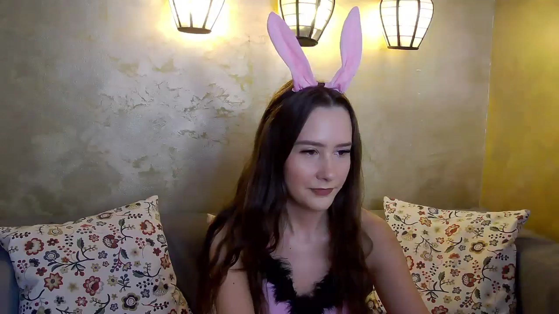 Gallery image thumbnail from Radiance's myfreecams stream on, 01/17/2025, 16:36 image 8 of 20
