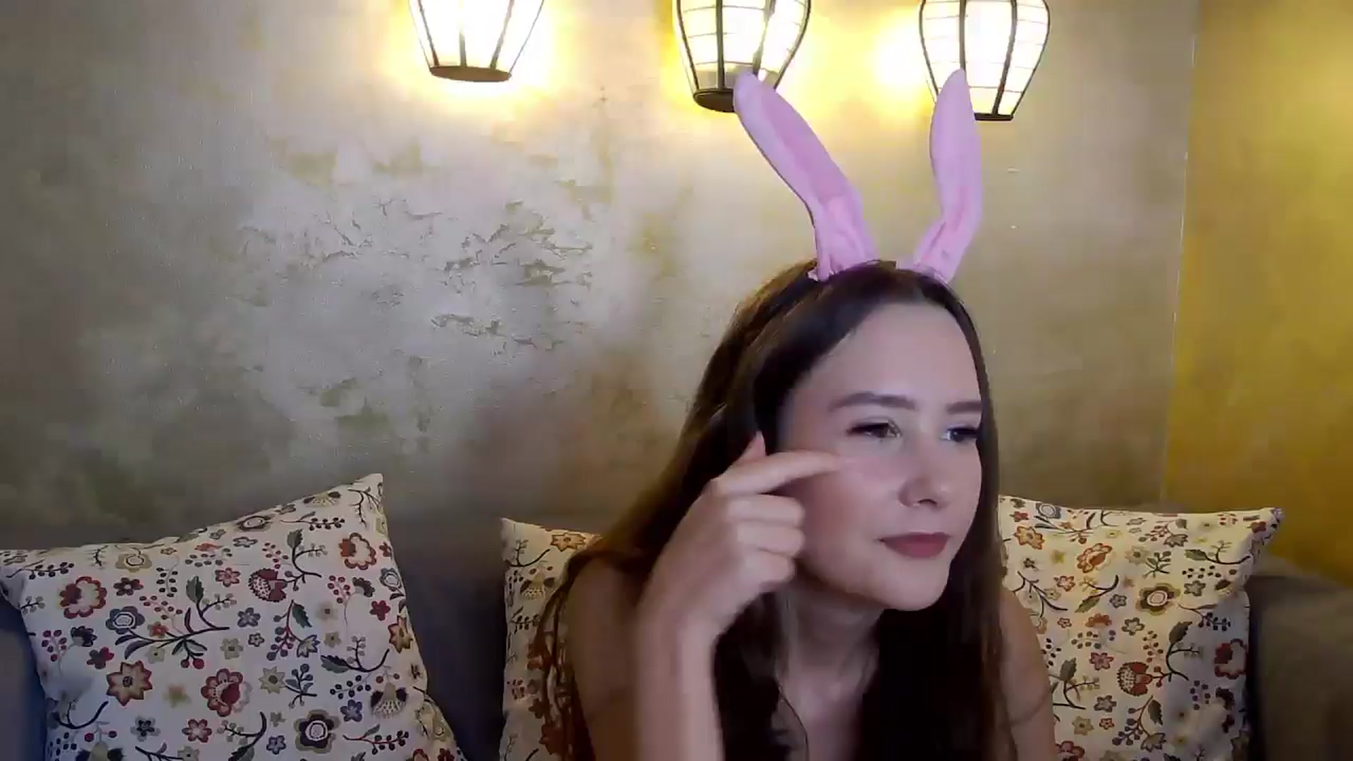 Gallery image thumbnail from Radiance's myfreecams stream on, 01/17/2025, 16:36 image 1 of 20