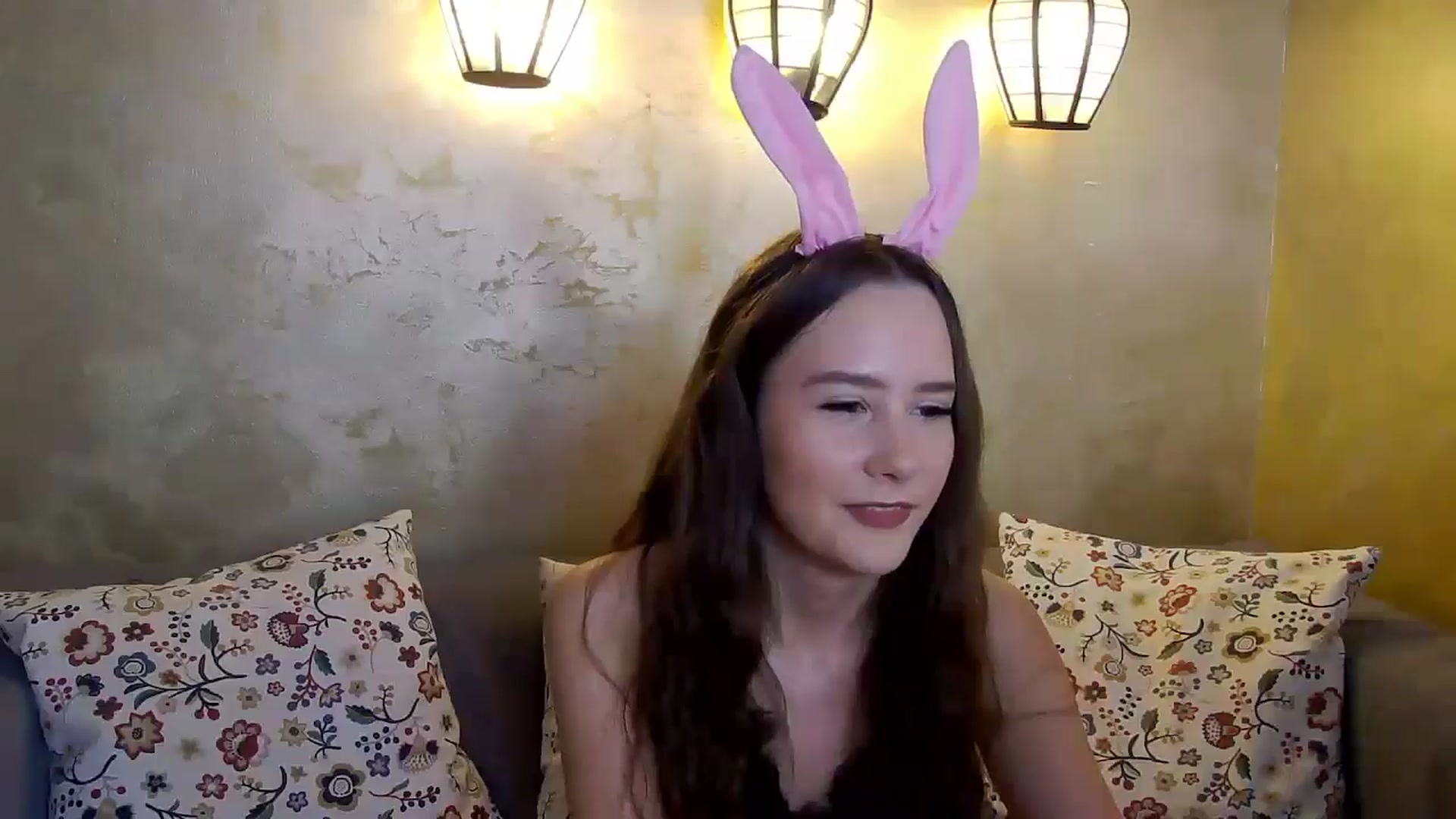 Gallery image thumbnail from Radiance's myfreecams stream on, 01/17/2025, 16:36 image 3 of 20