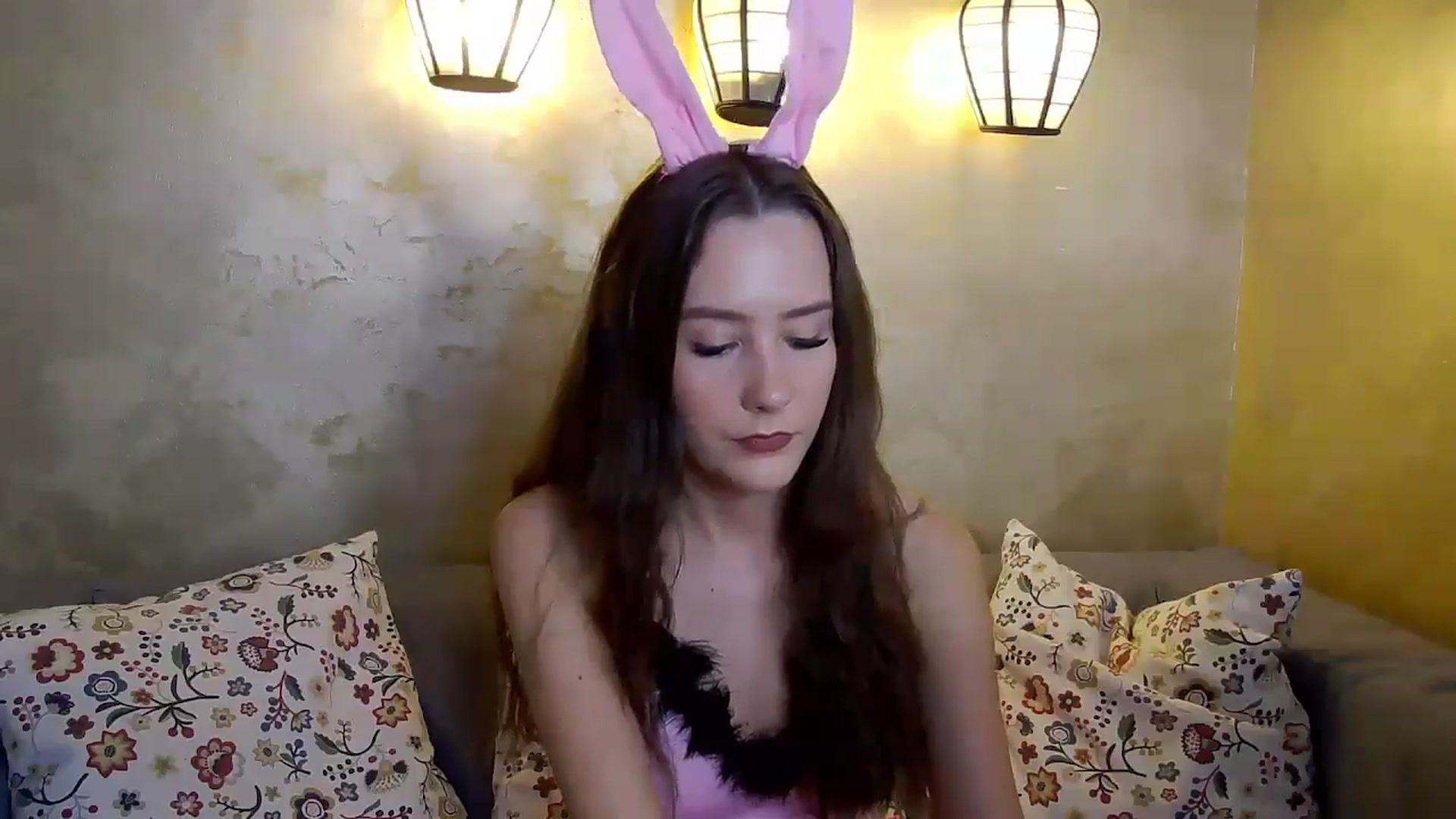 Gallery image thumbnail from Radiance's myfreecams stream on, 01/17/2025, 20:28 image 6 of 20