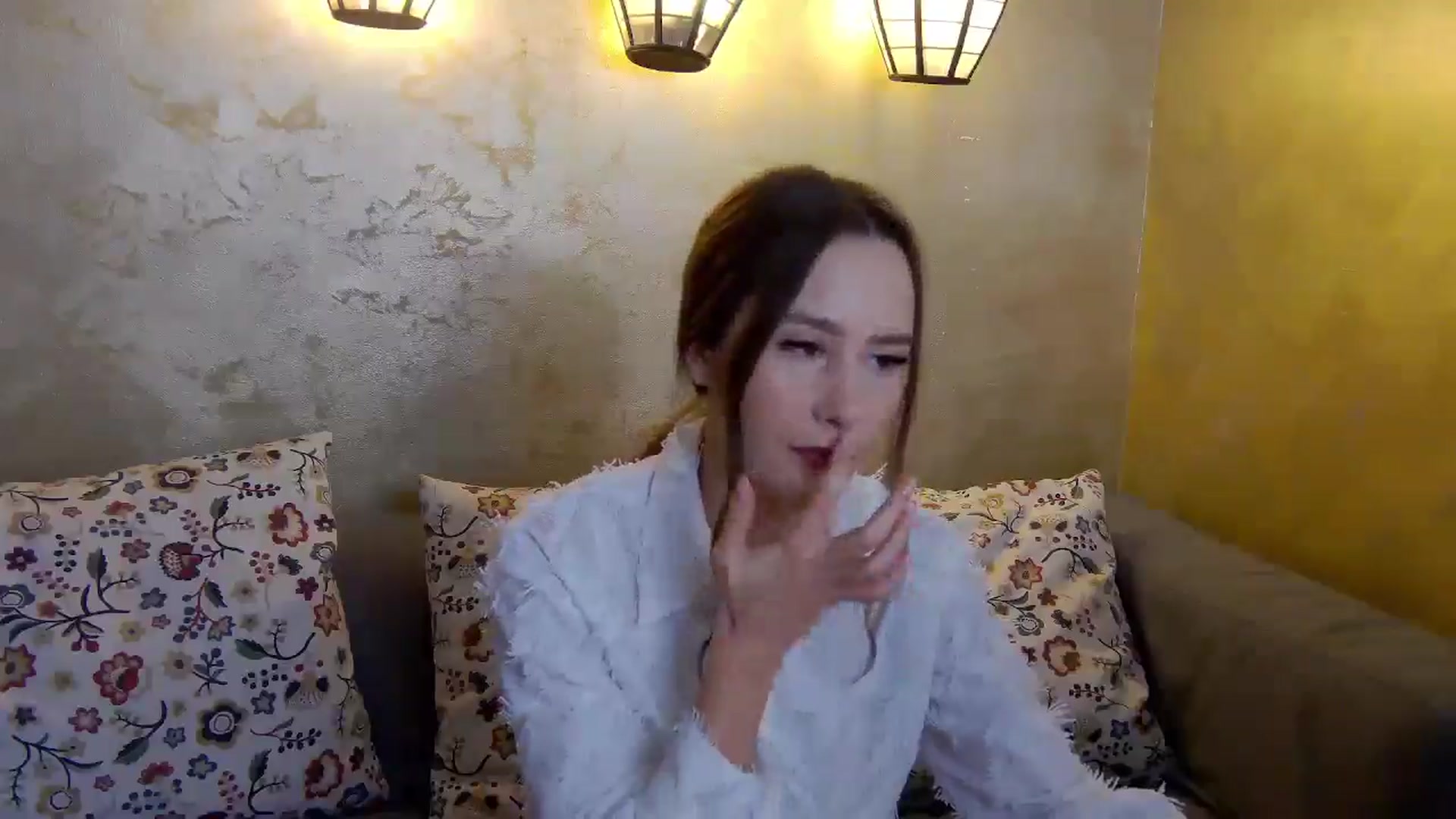 Gallery image thumbnail from Radiance's myfreecams stream on, 01/18/2025, 14:54 image 3 of 20