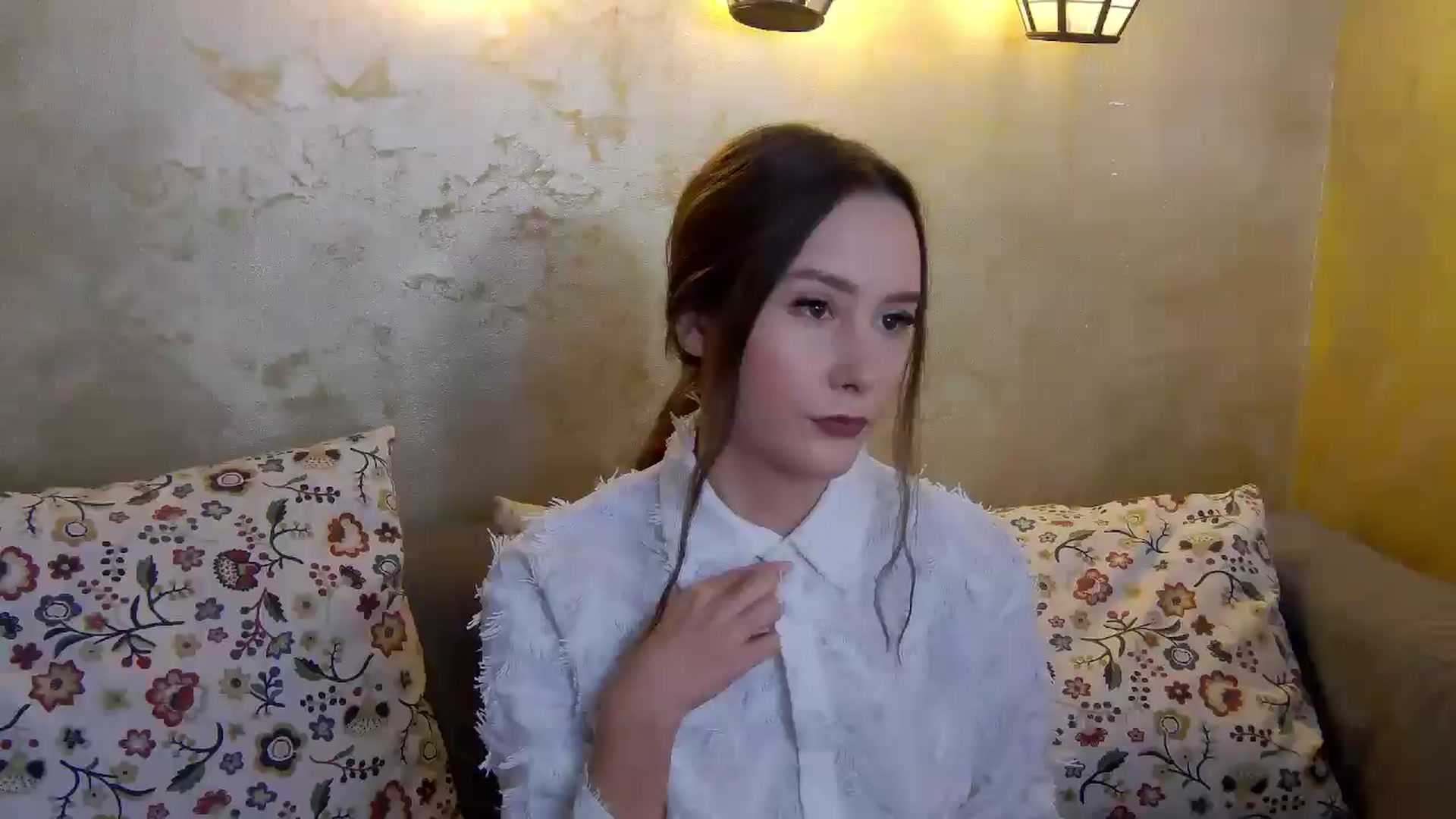 Gallery image thumbnail from Radiance's myfreecams stream on, 01/18/2025, 16:03 image 3 of 20