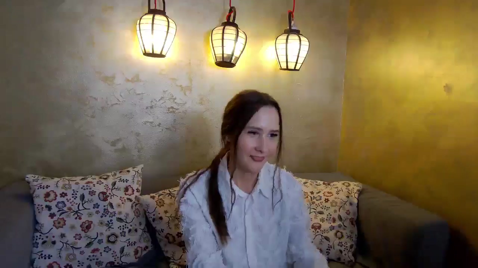 Gallery image thumbnail from Radiance's myfreecams stream on, 01/18/2025, 21:10 image 10 of 20