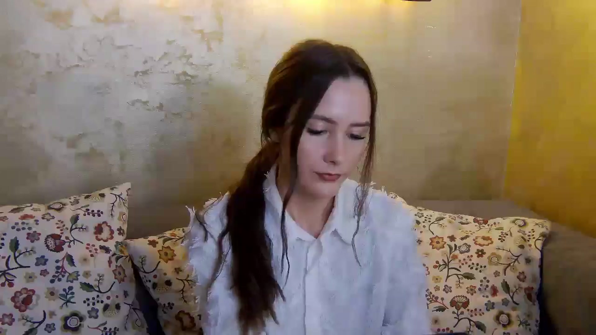 Gallery image thumbnail from Radiance's myfreecams stream on, 01/18/2025, 21:10 image 19 of 20