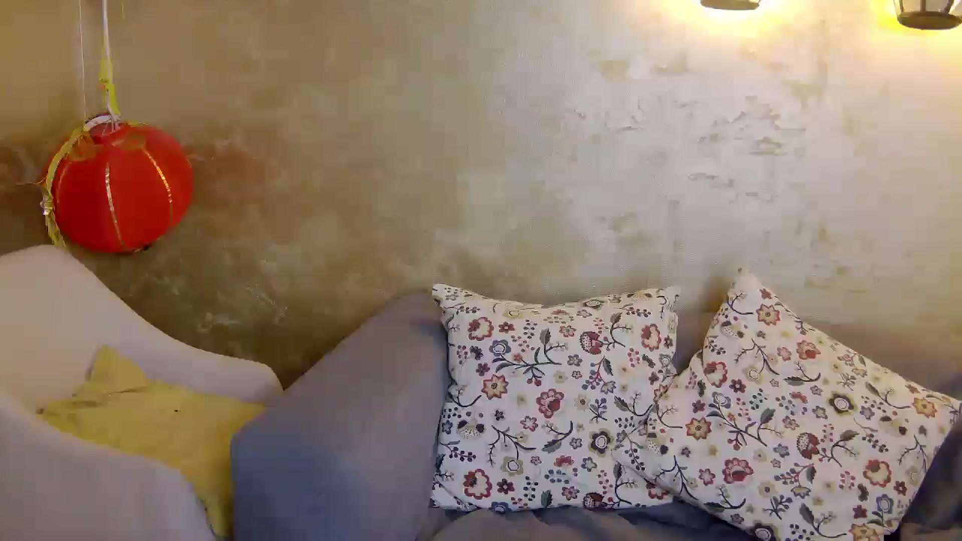 Gallery image thumbnail from Radiance's myfreecams stream on, 01/19/2025, 18:29 image 18 of 20