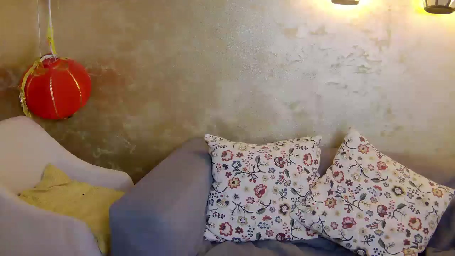 Gallery image thumbnail from Radiance's myfreecams stream on, 01/19/2025, 18:29 image 19 of 20