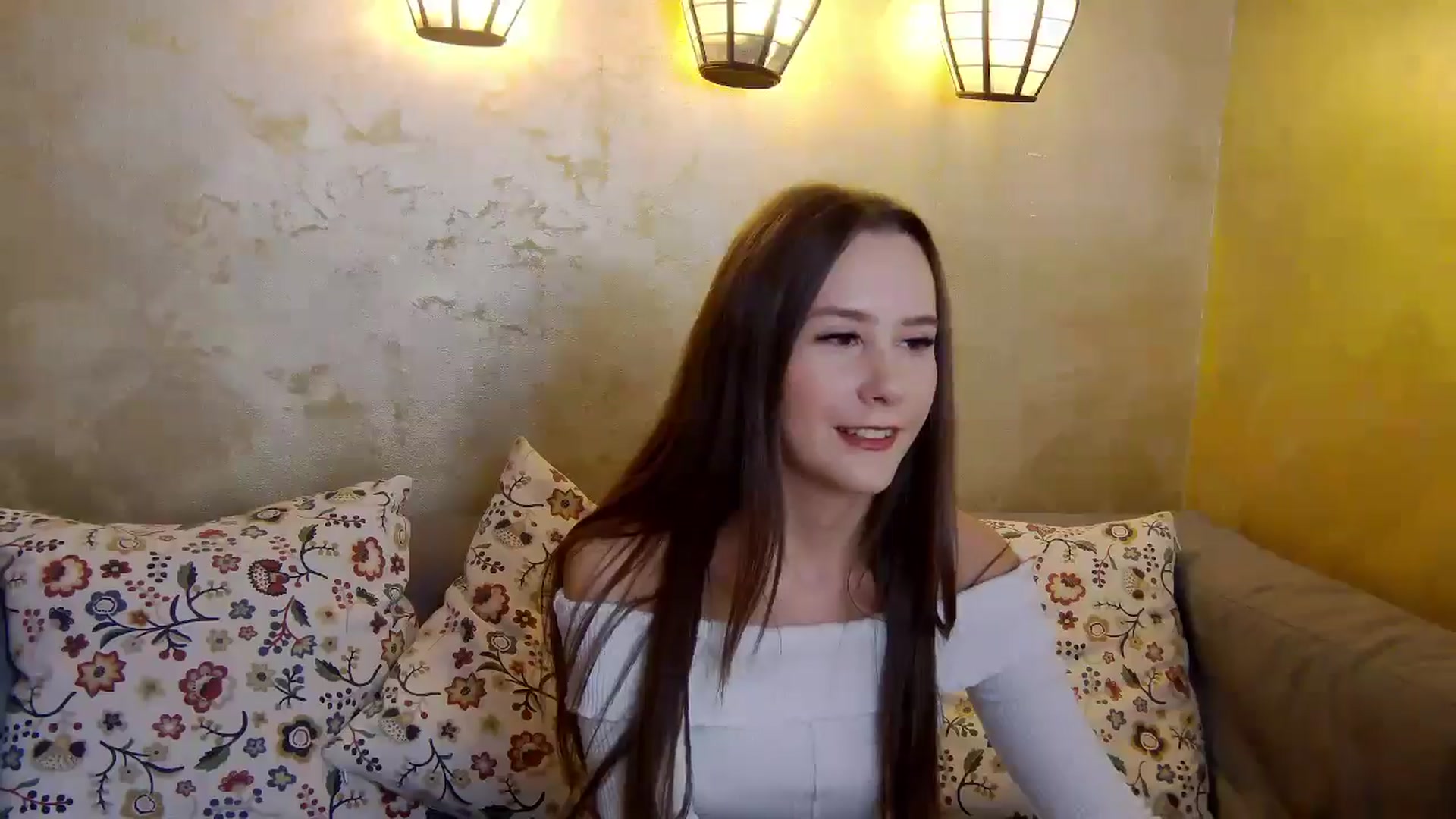 Gallery image thumbnail from Radiance's myfreecams stream on, 01/19/2025, 20:14 image 12 of 20