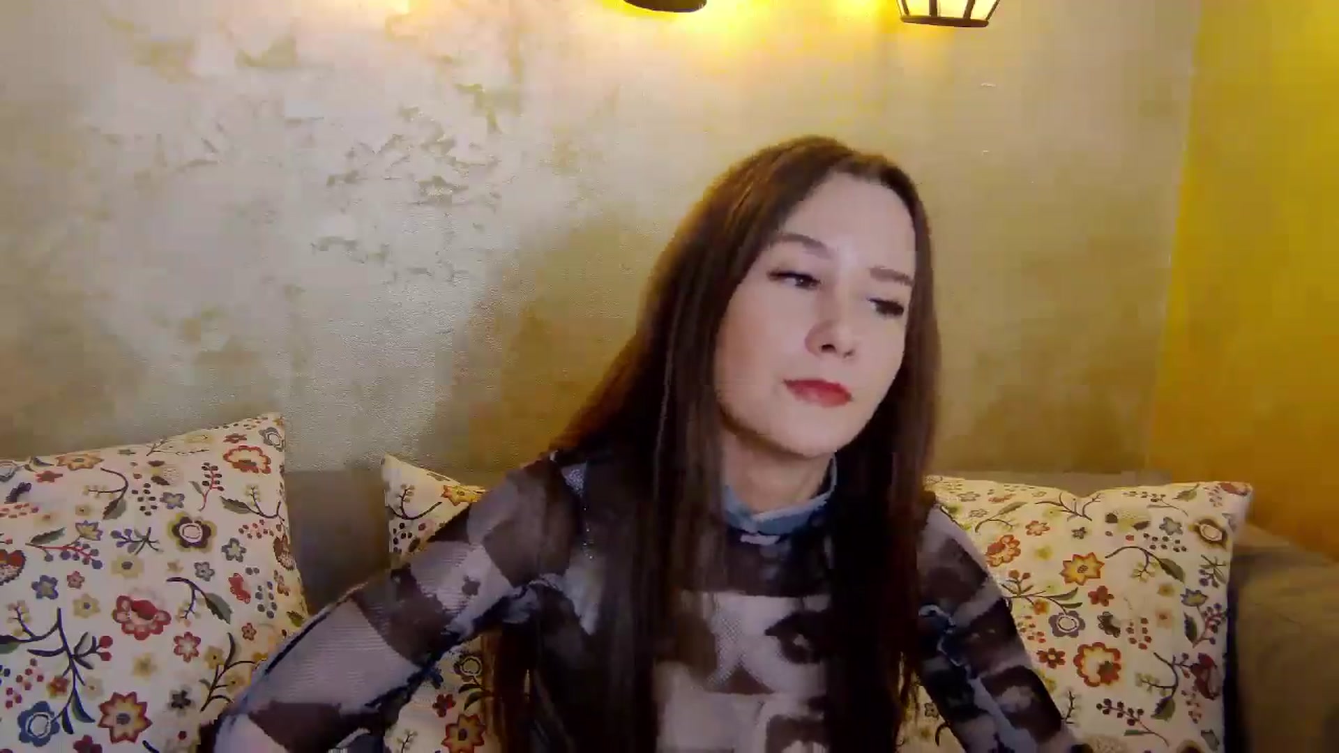 Gallery image thumbnail from Radiance's myfreecams stream on, 01/21/2025, 18:20 image 17 of 20
