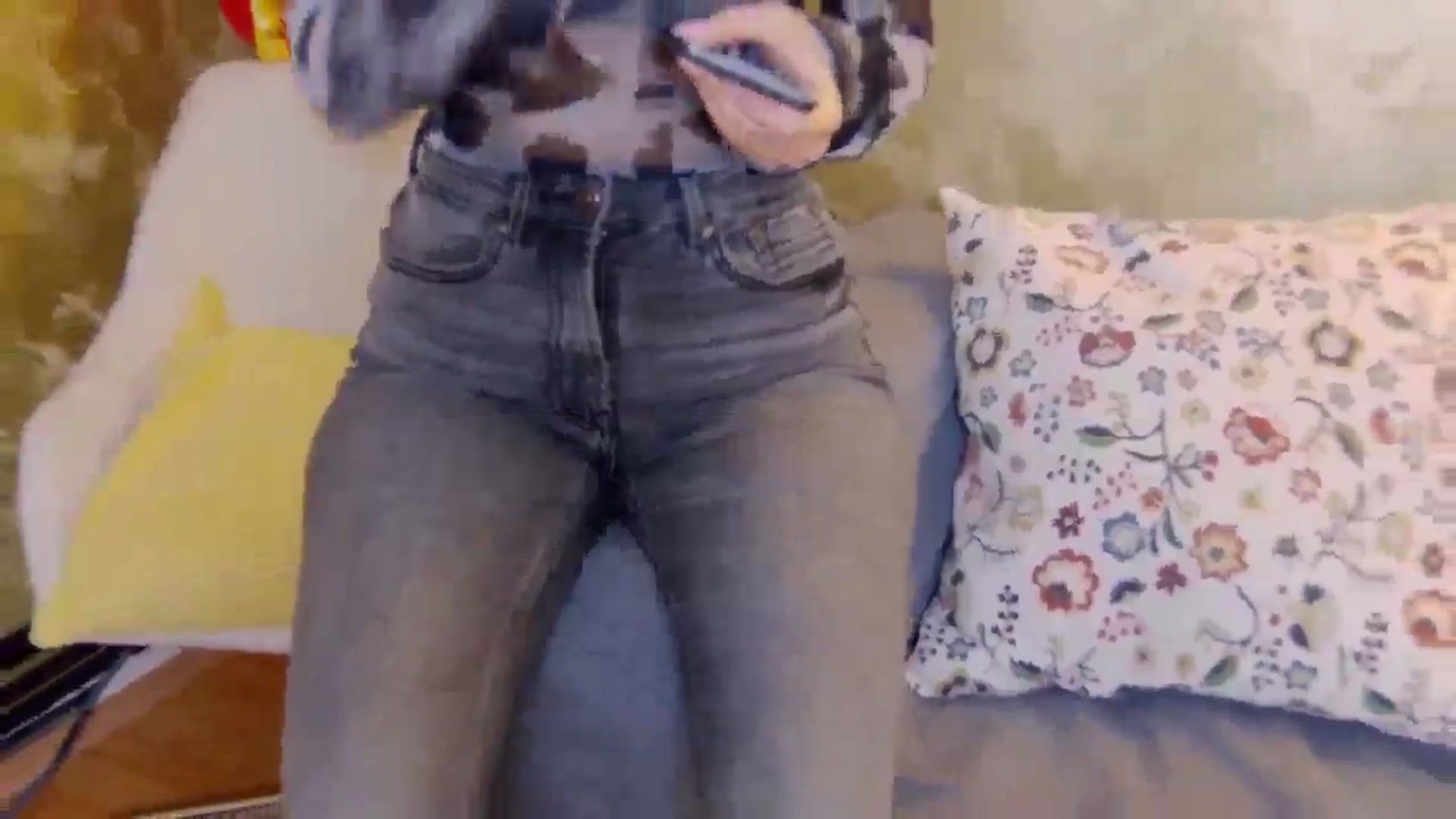 Gallery image thumbnail from Radiance's myfreecams stream on, 01/21/2025, 20:22 image 11 of 20