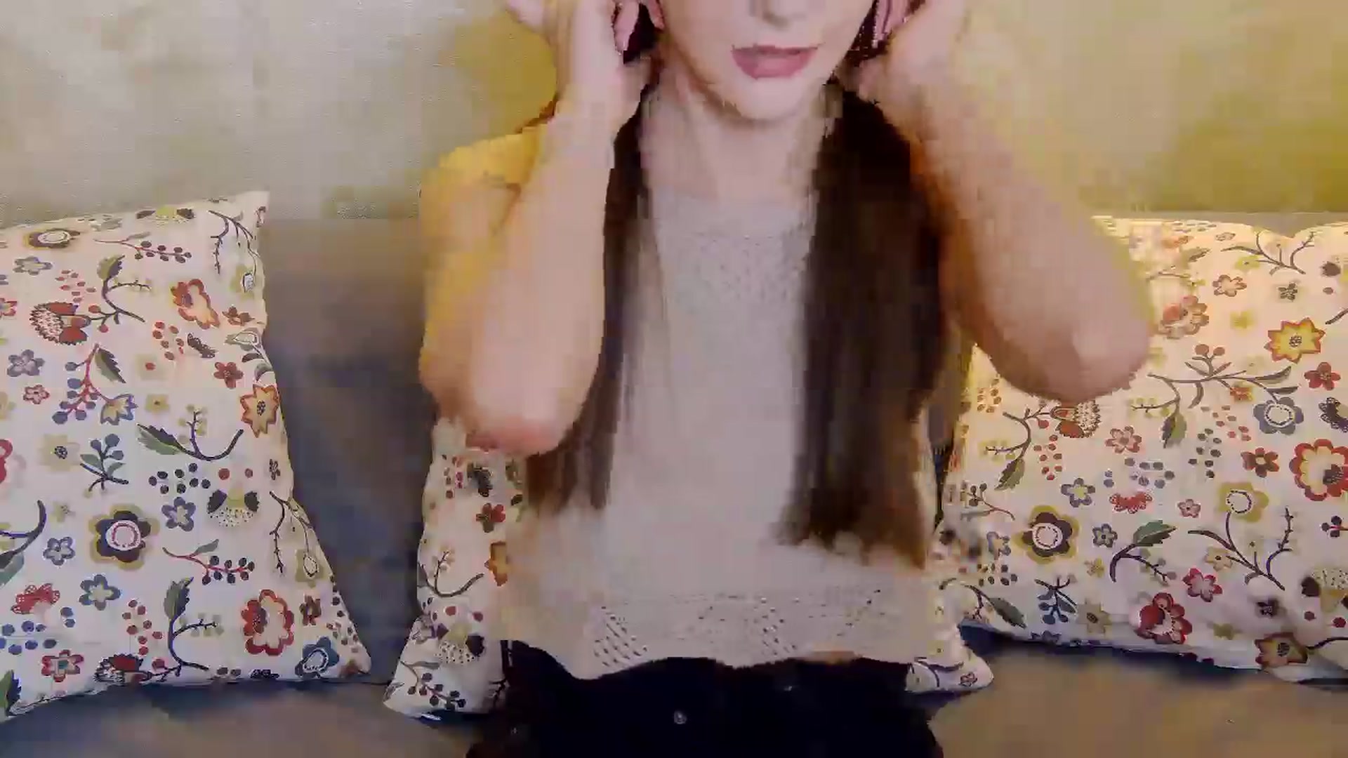 Gallery image thumbnail from Radiance's myfreecams stream on, 01/22/2025, 15:20 image 4 of 20