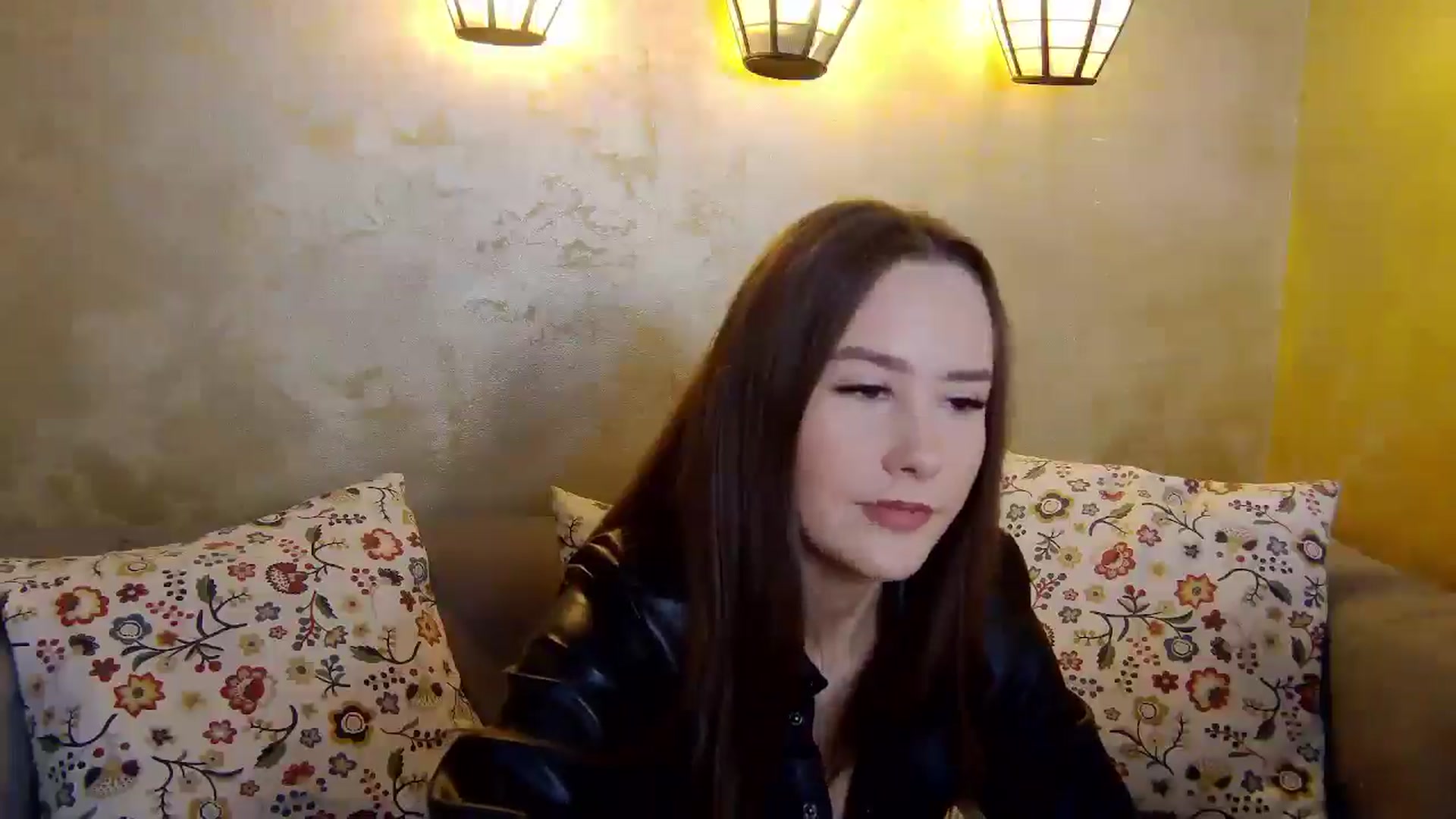 Gallery image thumbnail from Radiance's myfreecams stream on, 01/24/2025, 15:26 image 2 of 20
