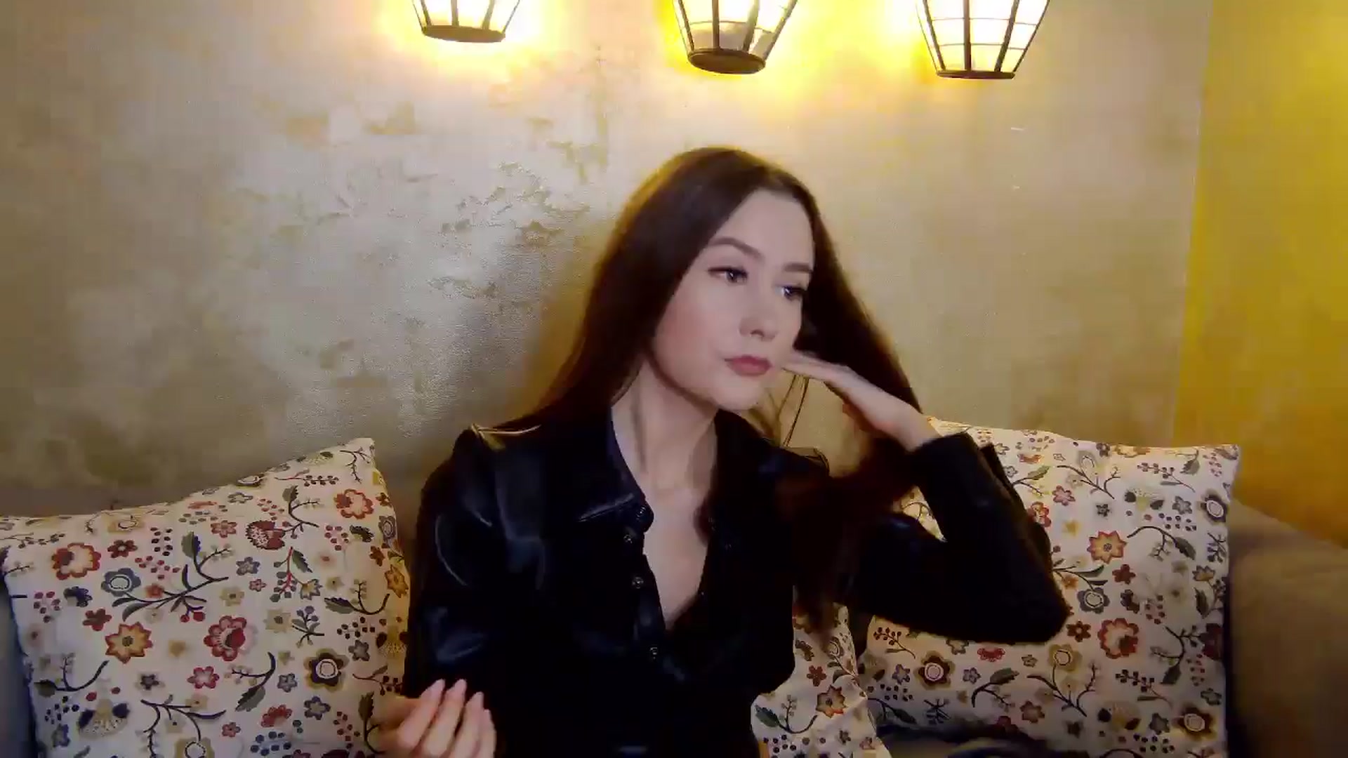 Gallery image thumbnail from Radiance's myfreecams stream on, 01/24/2025, 15:26 image 1 of 20