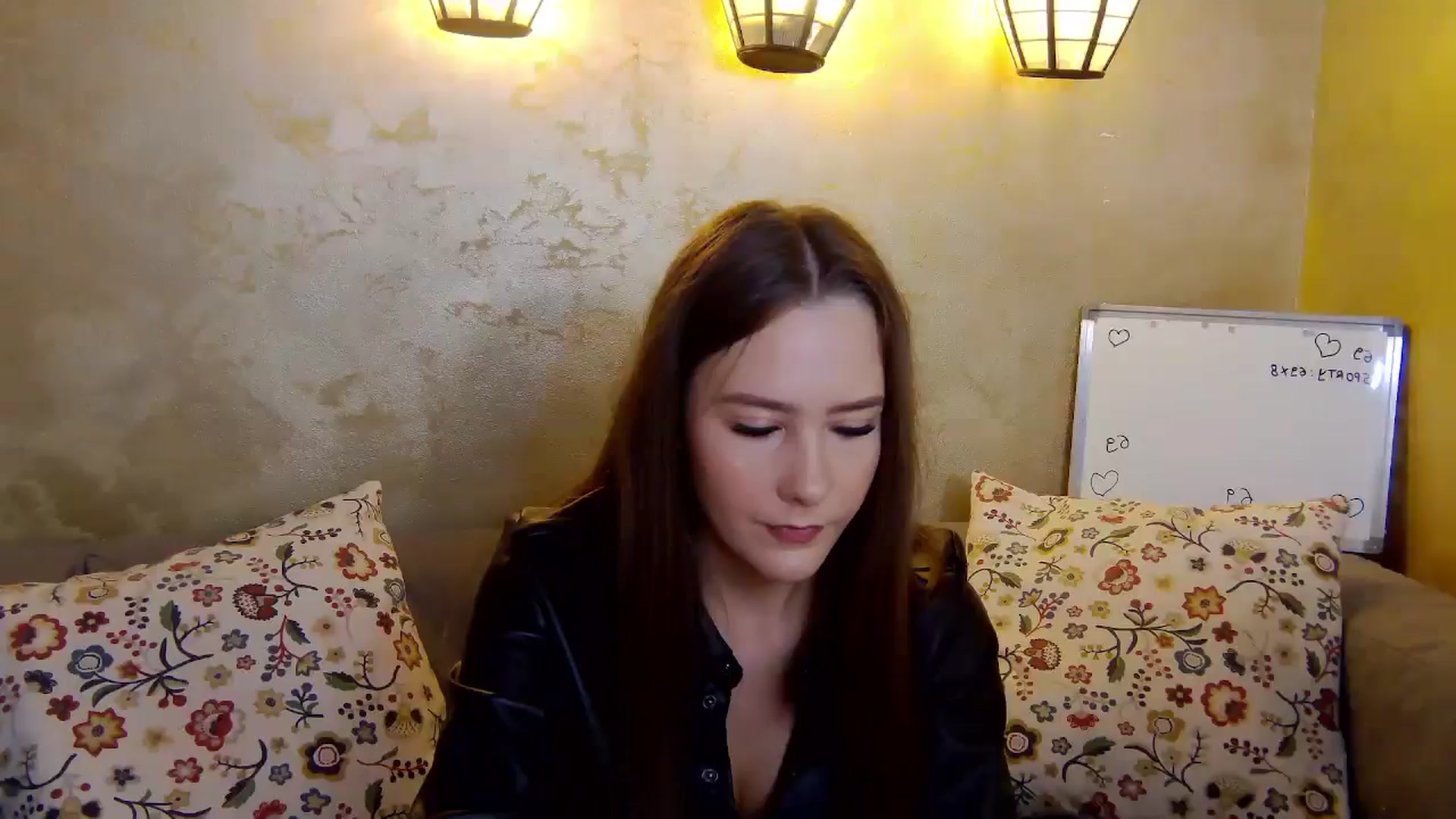 Gallery image thumbnail from Radiance's myfreecams stream on, 01/24/2025, 19:56 image 15 of 20