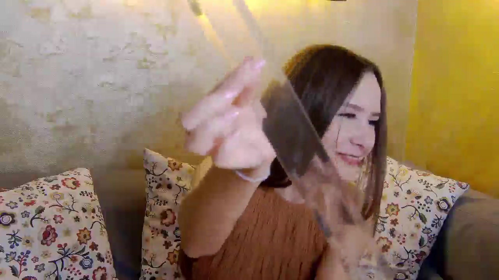 Gallery image thumbnail from Radiance's myfreecams stream on, 01/25/2025, 20:36 image 19 of 20